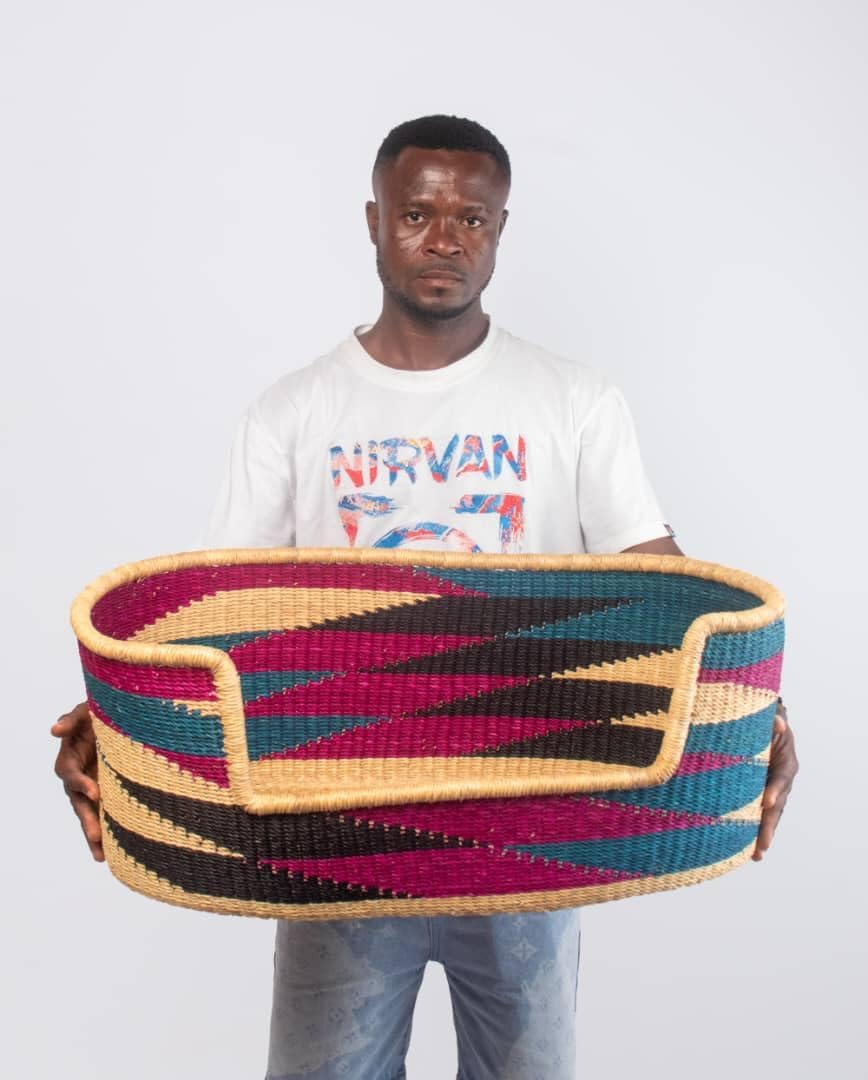 Handwoven Straw Dog Basket Bed – Eco-Friendly Bolga Pet Basket – Natural Elephant Grass Pet Furniture for Home Décor
