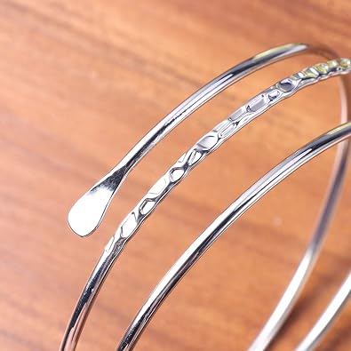 WLLAY Minimalist Gold-Tone Metal Spiral Coil Upper Arm Cuff Open Arm Bracelet Armlet Armband Bangle for Women