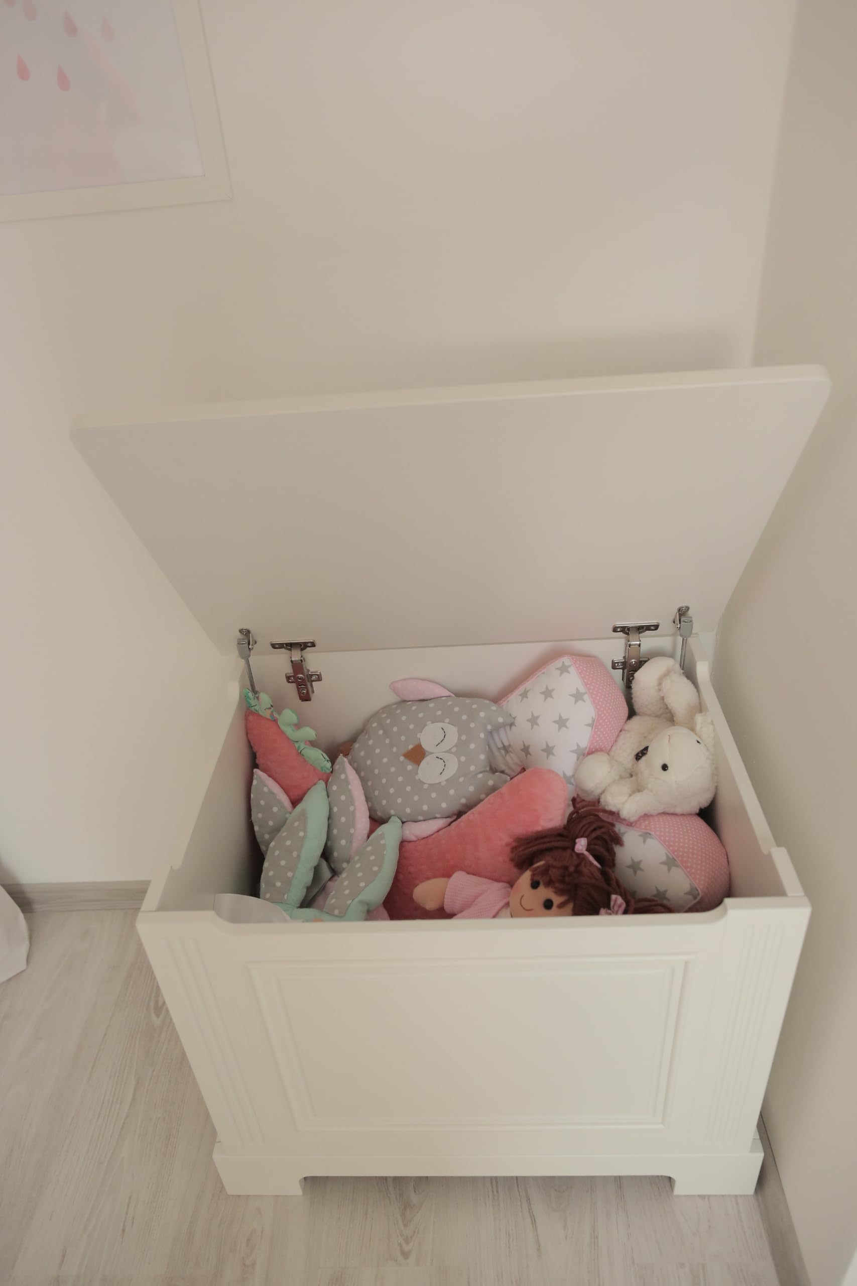 Bellamy Ines Elegant White Skrzynia na Zabawki, Biała | Bezpieczne zamykanie, Elegancki kufer do pokoju dziecięcego, Klasyczny pojemnik organizer, Na zabawki i pościel