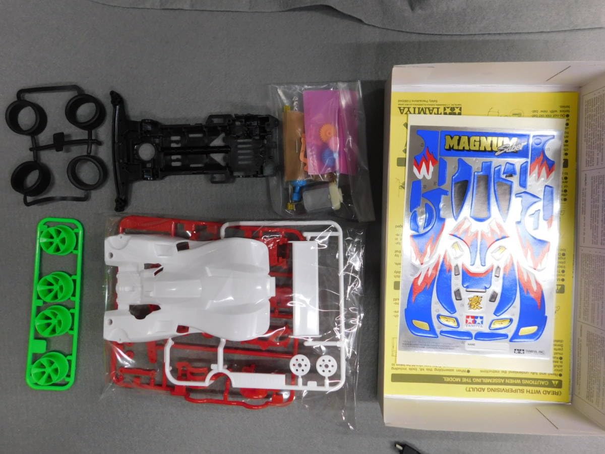 Amazon | 815 1/32 フルカウルミニ四駆シリーズ No.31 1/32 マグナム