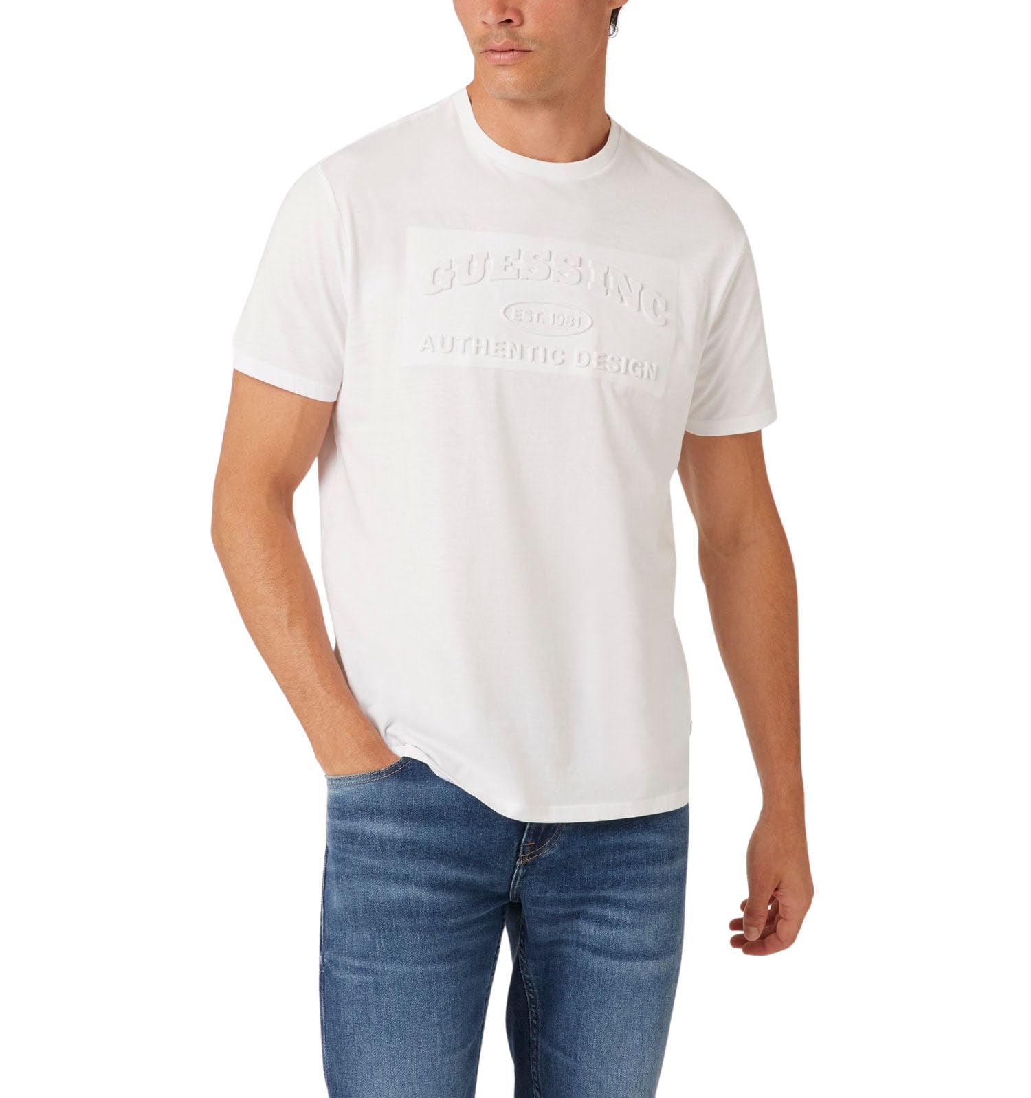 GUESS Men's Short Sleeve Club Logo Tee