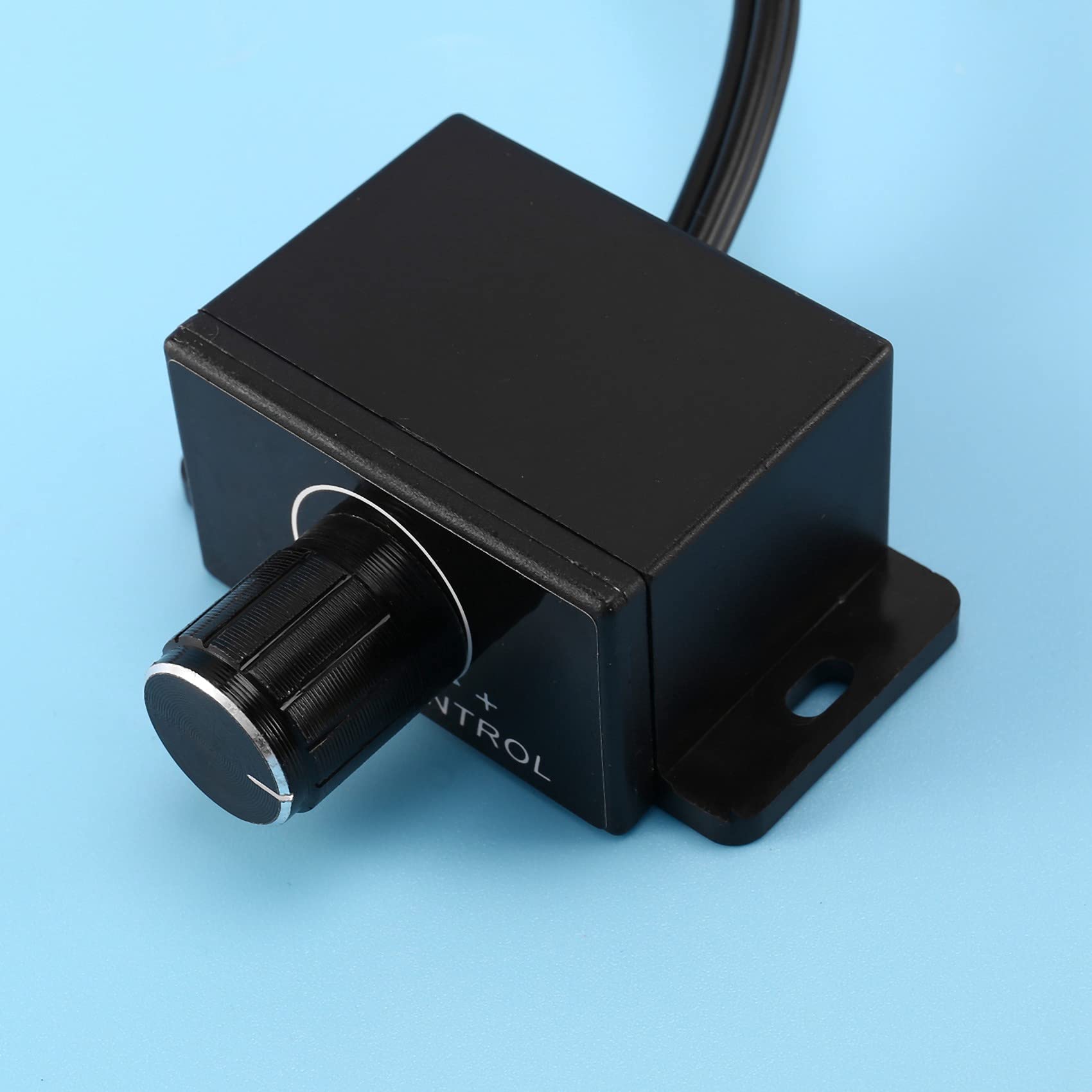 Burden Voiture Audio Amplificateur Basse Niveau de Gain Bouton de Controle du Volume LC-1 Noir