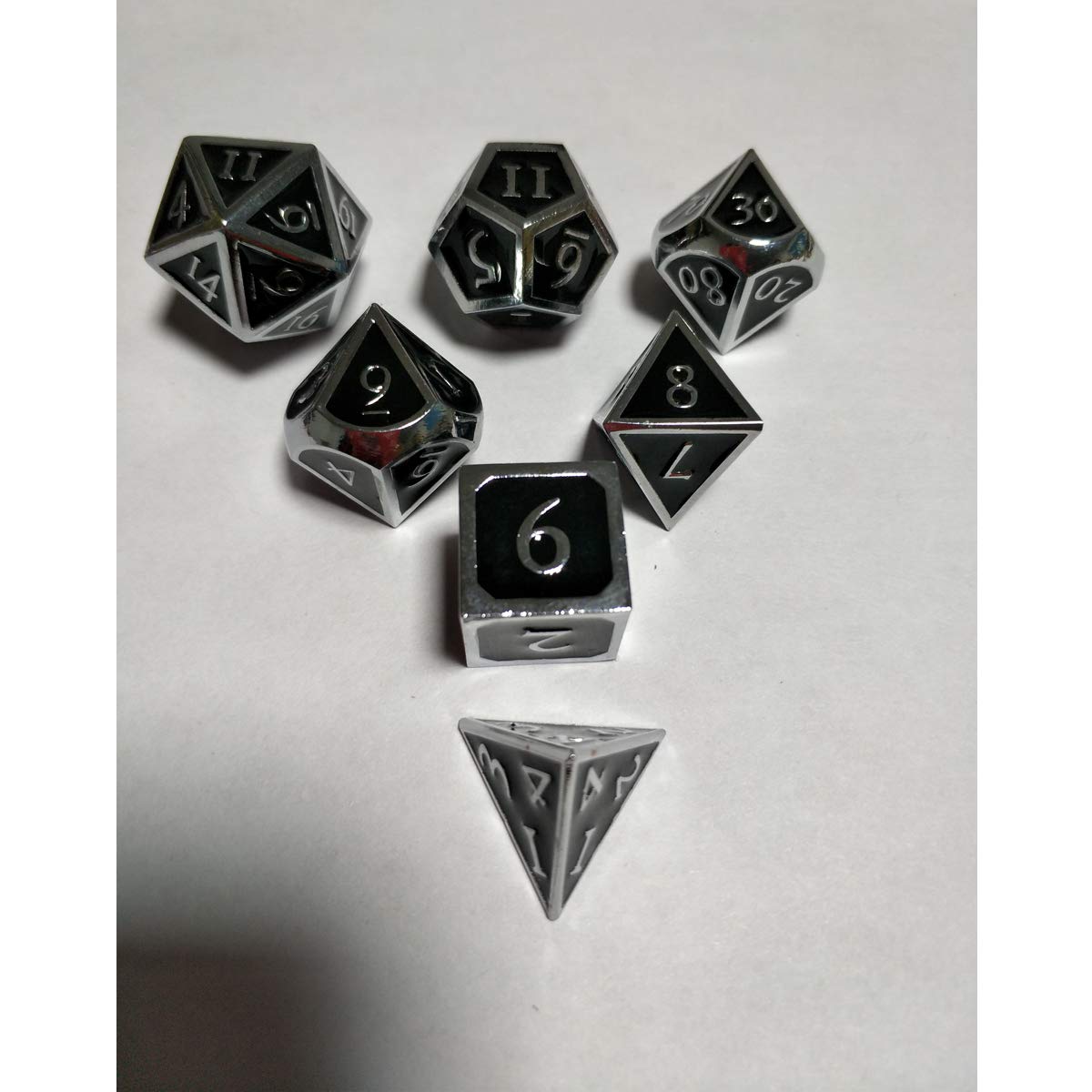 7 Piezas En Relieve Heavy Metal Polyhedral Dice Dnd Rpg Mtg Juego De Rol Con Bolsa De Almacenamiento - # 14