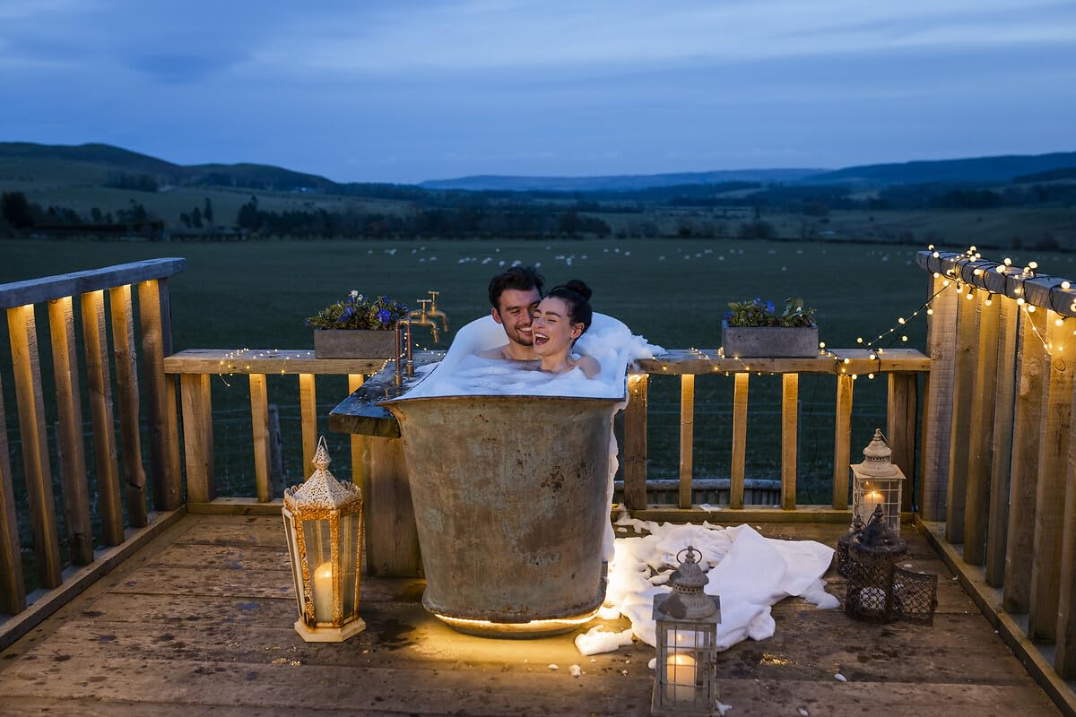 WONDERBOX Geschenkbox – ungewöhnlich oder klassisch – 800 ungewöhnliche oder Klassische Zimmer zur Auswahl zwischen Hotels bis 4 Sternen, Hütten, Landhäusern in der Natur, Hotels mit SPA