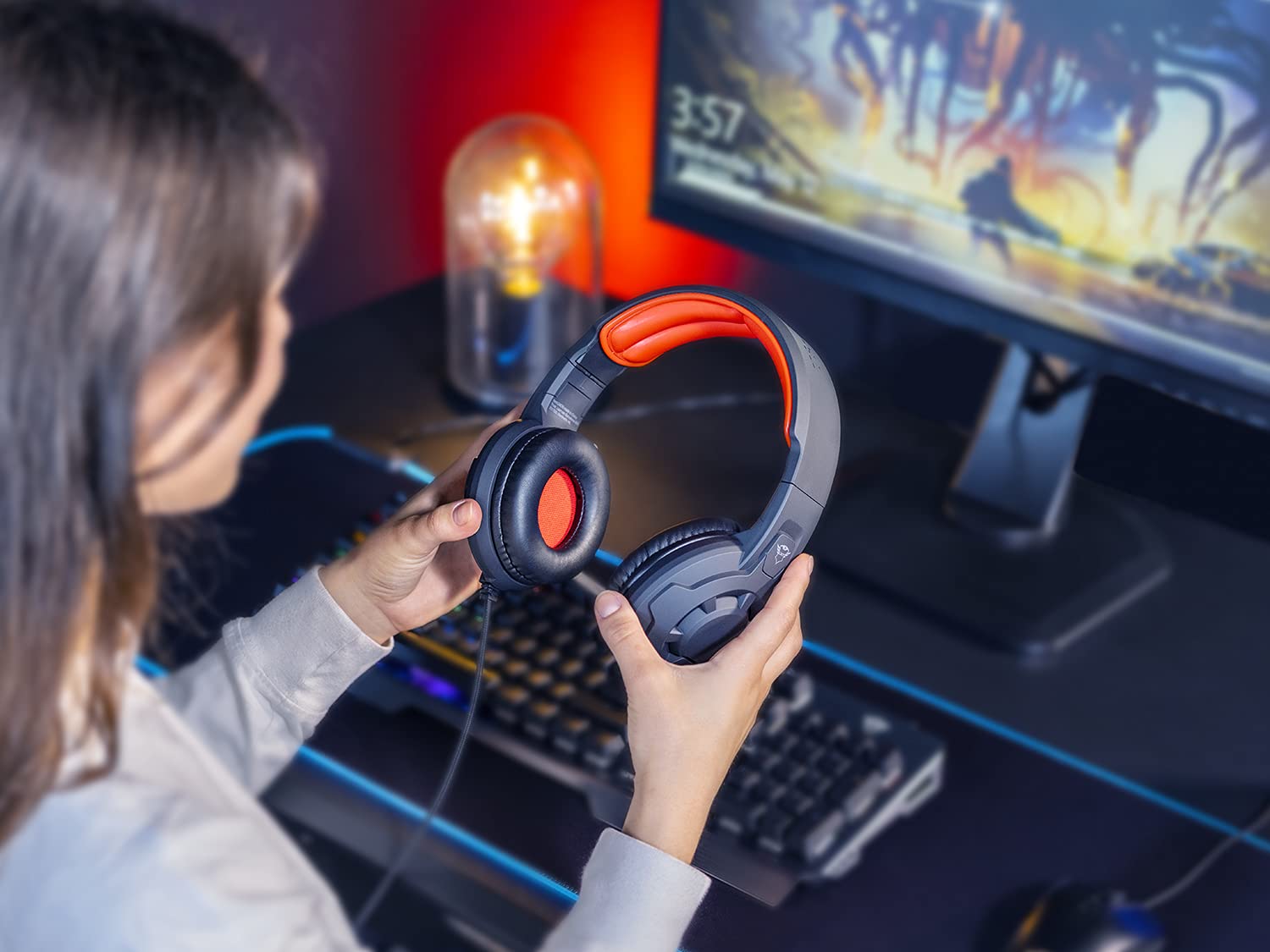 Trust Gaming GXT 411 Radius Wieloplatformowy zestaw słuchawkowy do gier, do PC, PS5, PS4, Xbox, Nintendo Switch, mobilne, nauszne, gniazdo audio 3,5 mm, regulacja głośności, regulowany mikrofon -