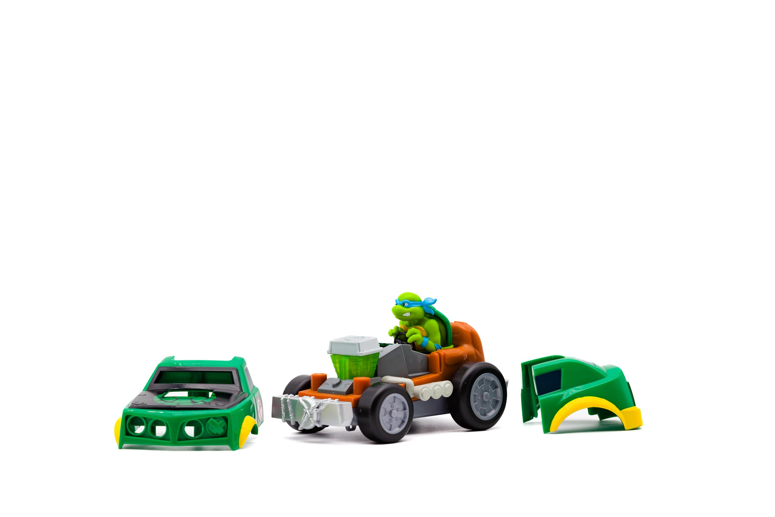 Teenage Mutant Ninja Turtles Toy, Leonardo Shell Smashers, Light-Up Rev-Up Crash Vehicle with Smash & Reveal Action, Classic Edition, for Kids Ages 5+