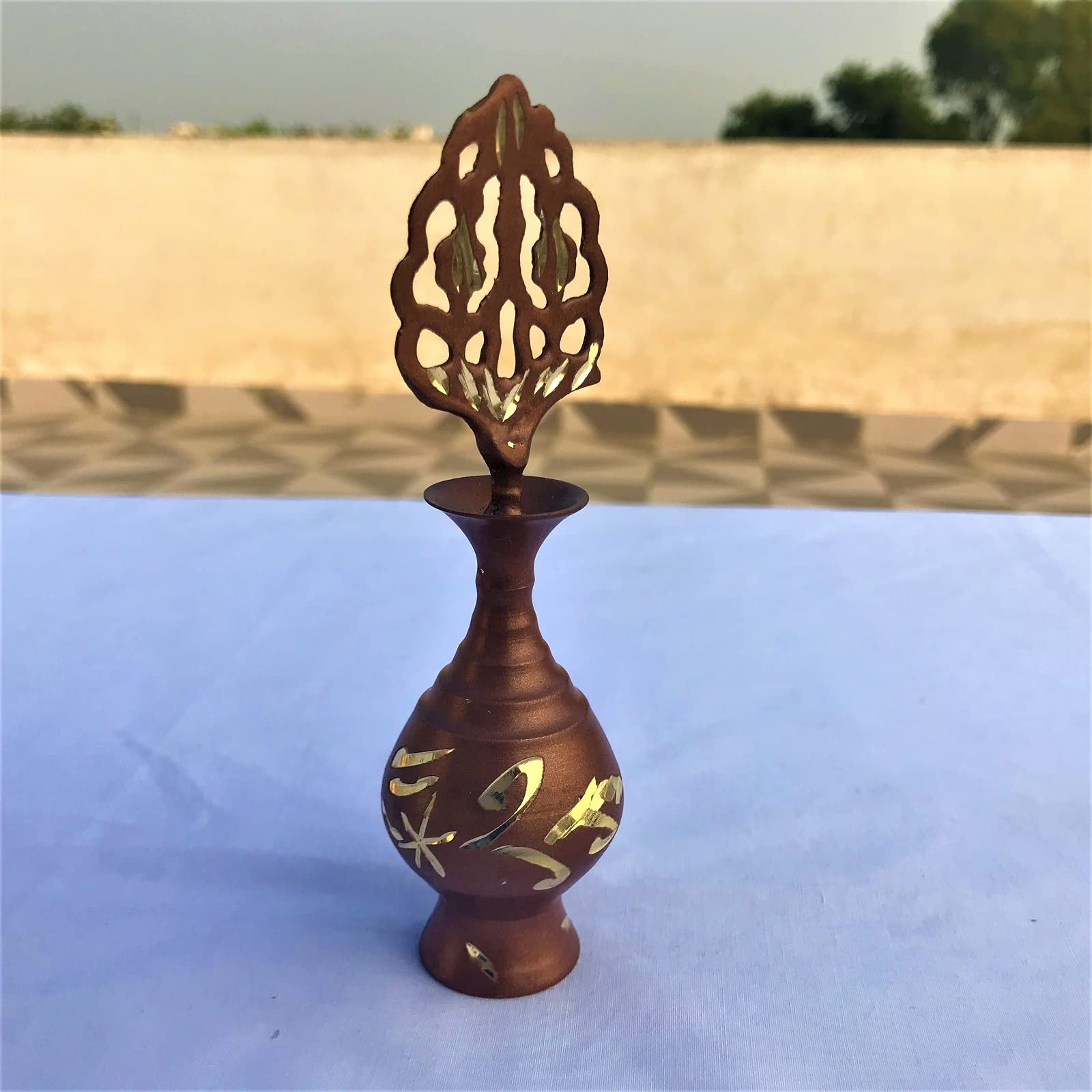 Handcrafted Brass Surma Holder with Applicator Stick – Traditional Kohl Container (Without Surma) 4