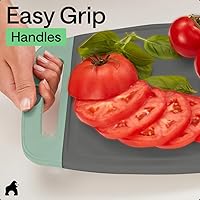 Vista 8 de Gorilla Grip - Tabla de cortar extragrande, mango de fácil agarre, surcos para jugos, antideslizante y gruesa. Apta para lavavajillas, no porosa