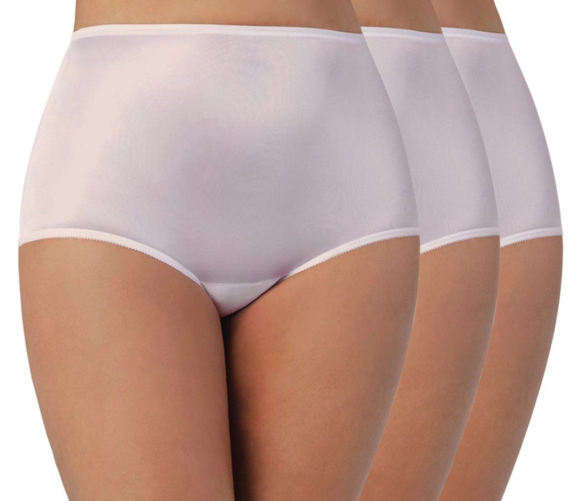 Vanity Fairwomens Perfectly Yours Ravissant Tailored Nylon Brief Panty 15712