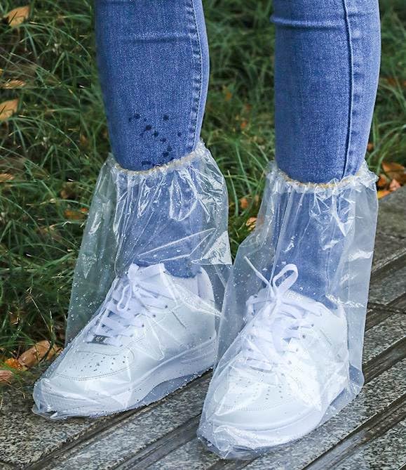 EFWEL Waterproof Shoe Covers, 10 Pairs Clear Plastic Protective Boot Covers for Rain Snow Day Outdoor Activities Fit Most Adult Women Men Shoes Home Office Clean Hygienic Durable PE Material