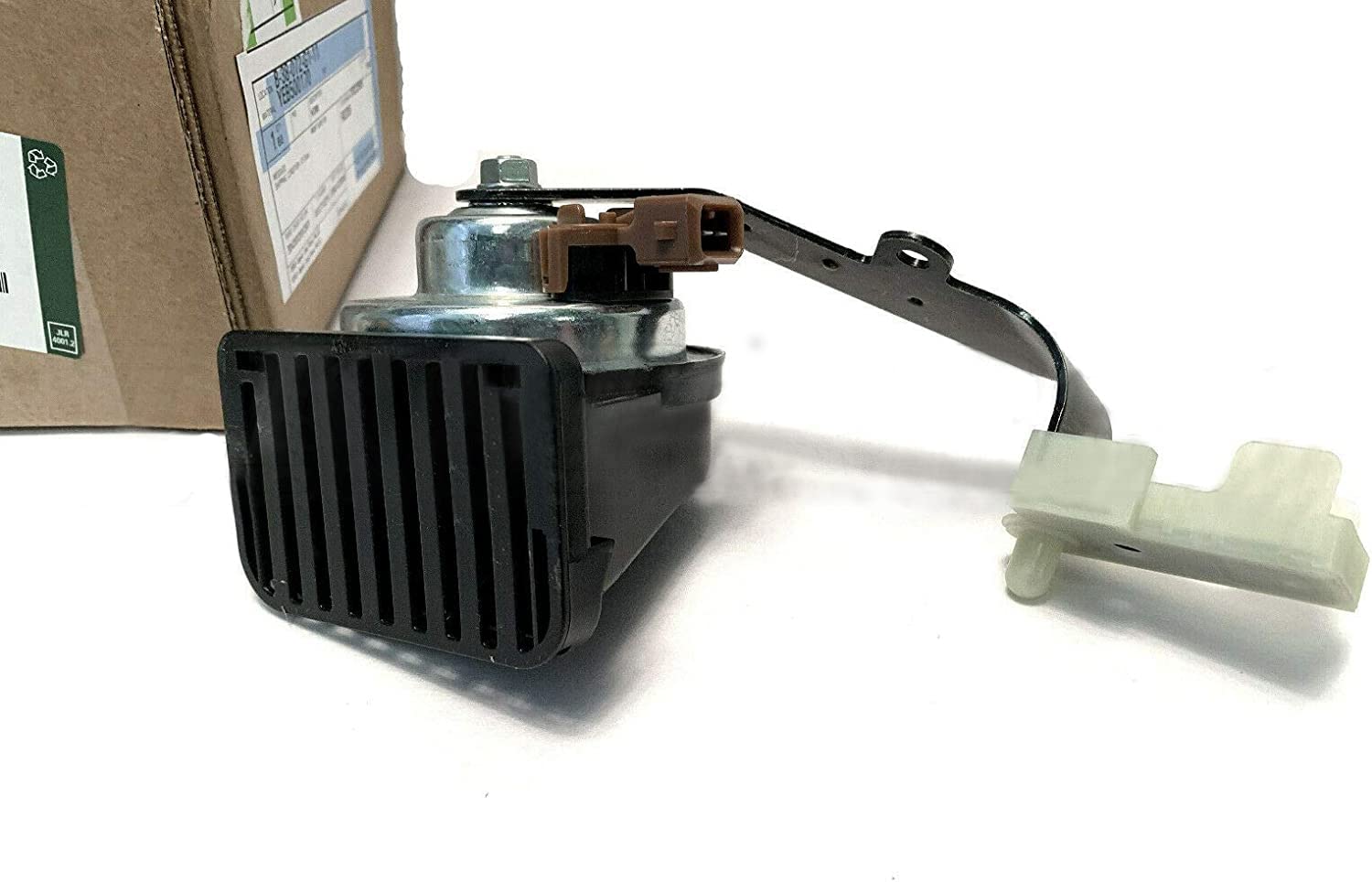 LR3 GENUINE HIGH PITCH HORN YEB500170 NEW
