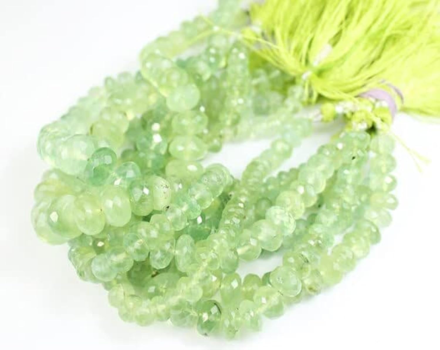 Perles de prehnite verte pour créer vos bijoux bohèmes chic lors d'ateliers créatifs DIY