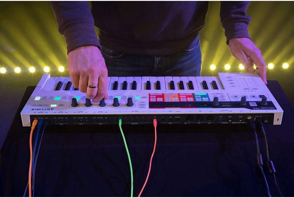ARTURIA MIDI Keyboard Controller with KeyStep Pro Sequencer Function, USB CV/GATE Connection