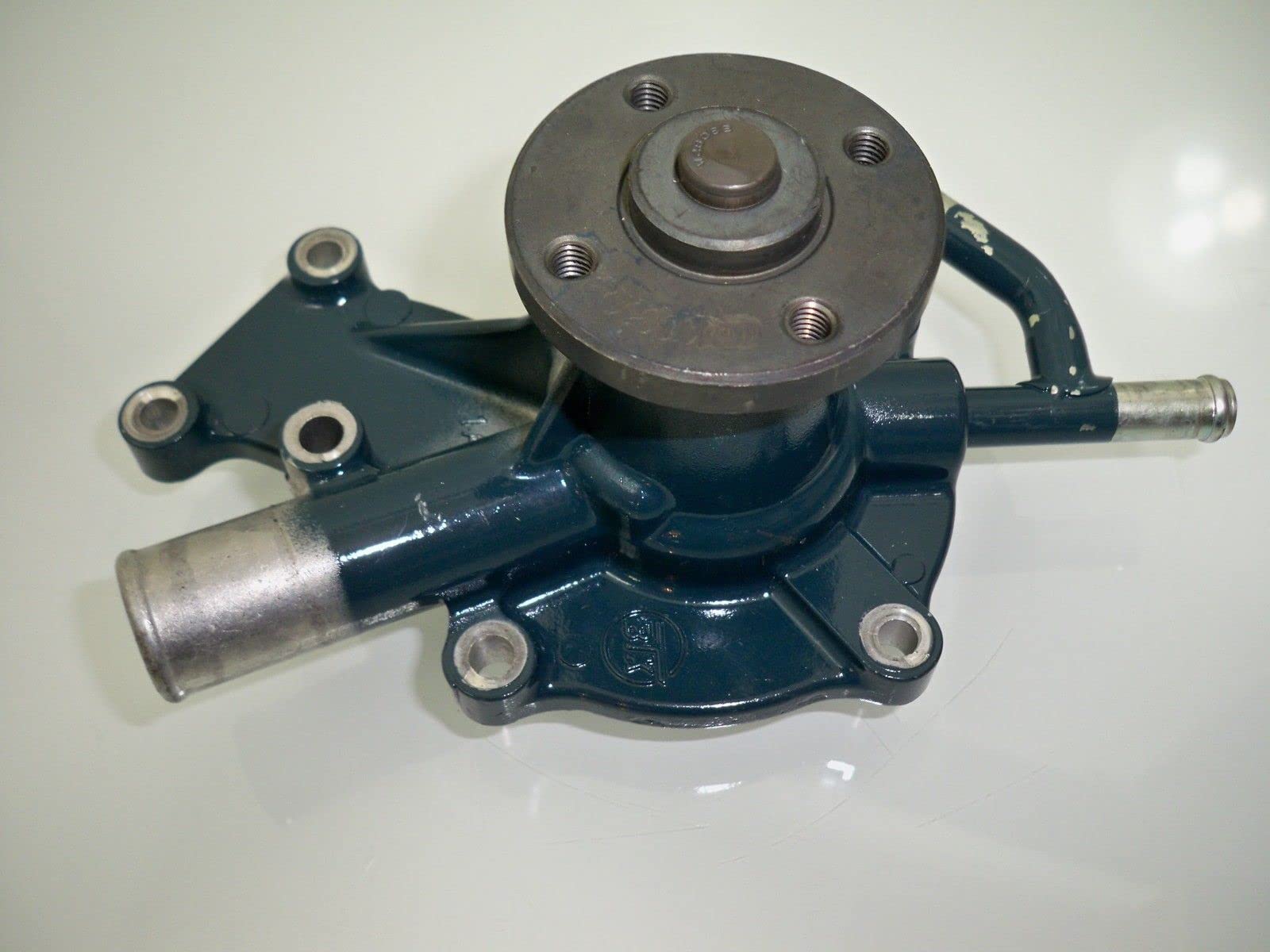 Kubota Pompa wodna Df972 DF752 WG752 WG972 EG561-73030 EG561-73034