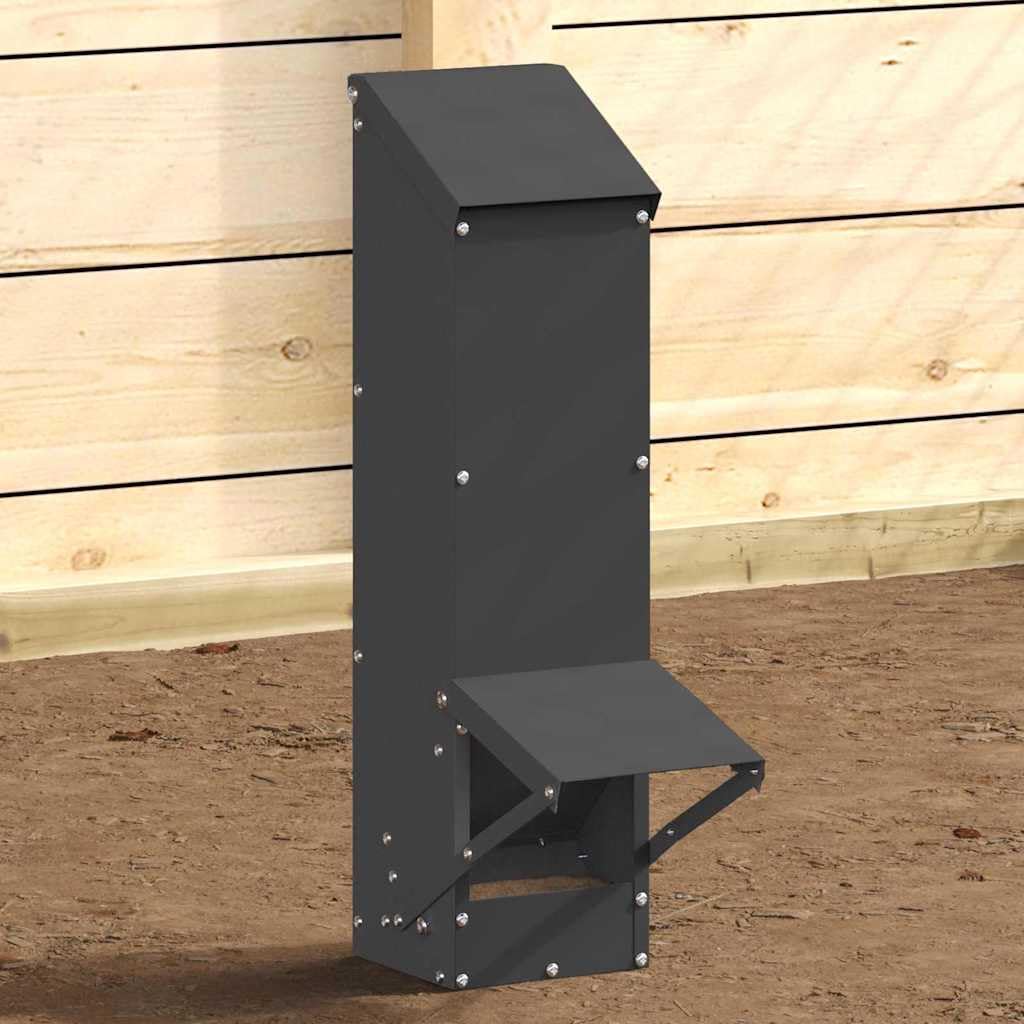 Comedero de pollo negro de acero laminado en frío, 13 x 12 x 51 cm, capacidad de 5 kg, resistente a la intemperie, con techo, para establo y jardín, práctico comedero para aves de corral