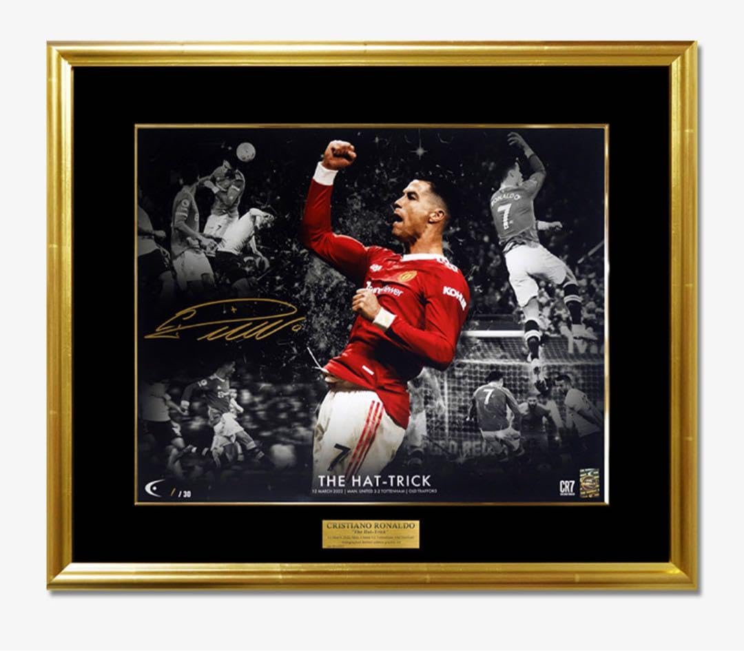 Amazon.co.jp: 世界限定30枚 ダグアウト C•ロナウド直筆サイン入り  