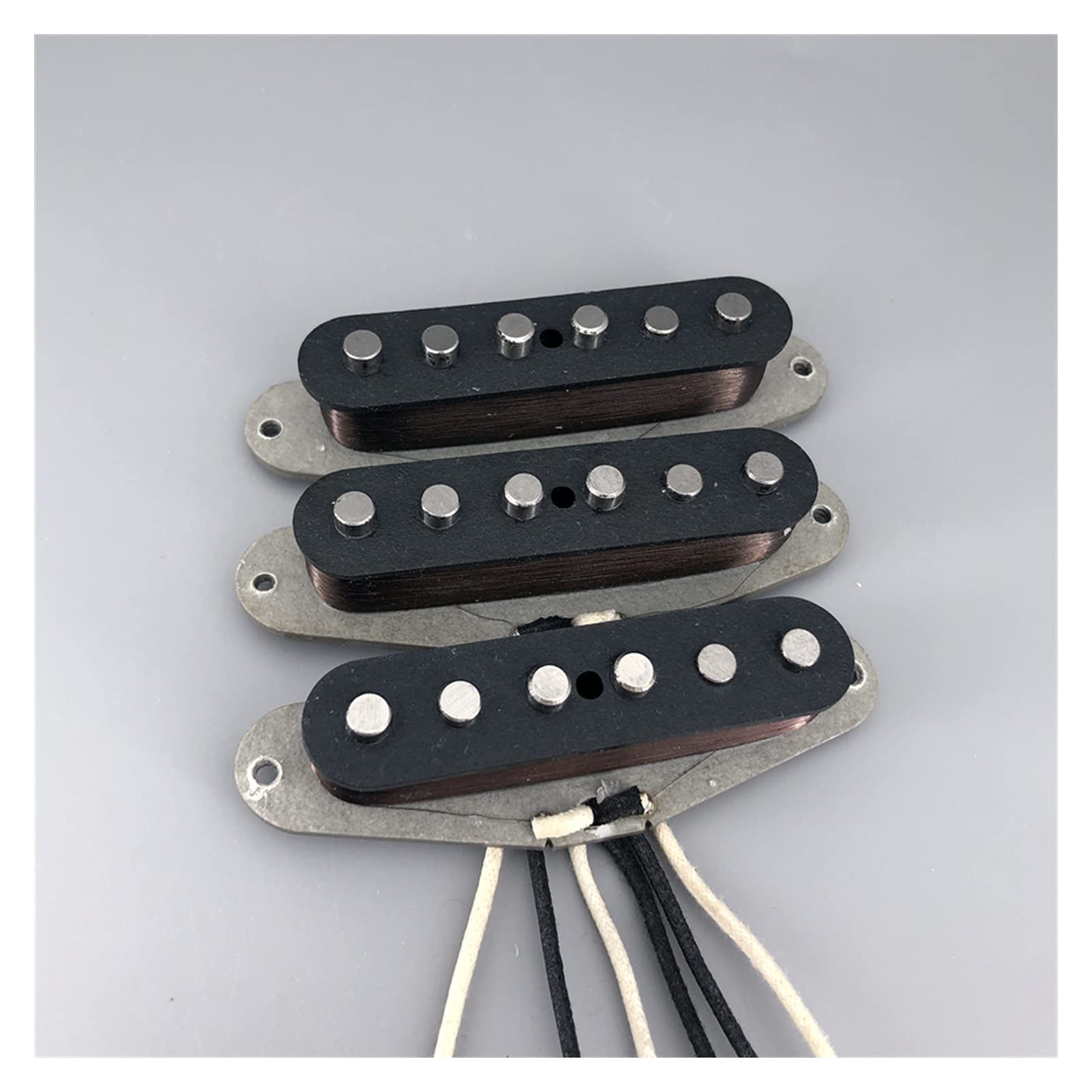 Amazon.com - Vintage 65 SSS Alnico 5 Guitar Pickup Gray Base Plate