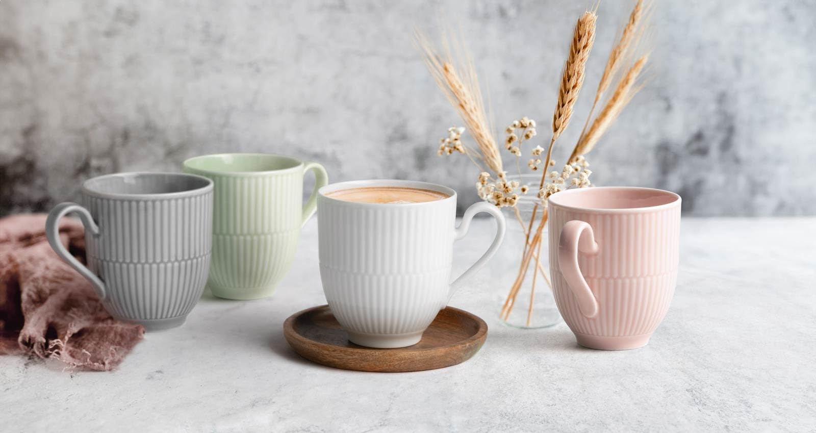 Seltmann Weiden Amina Seladon - Set da colazione con manico, 18 pezzi, per 6 persone, in porcellana, colore: Verde