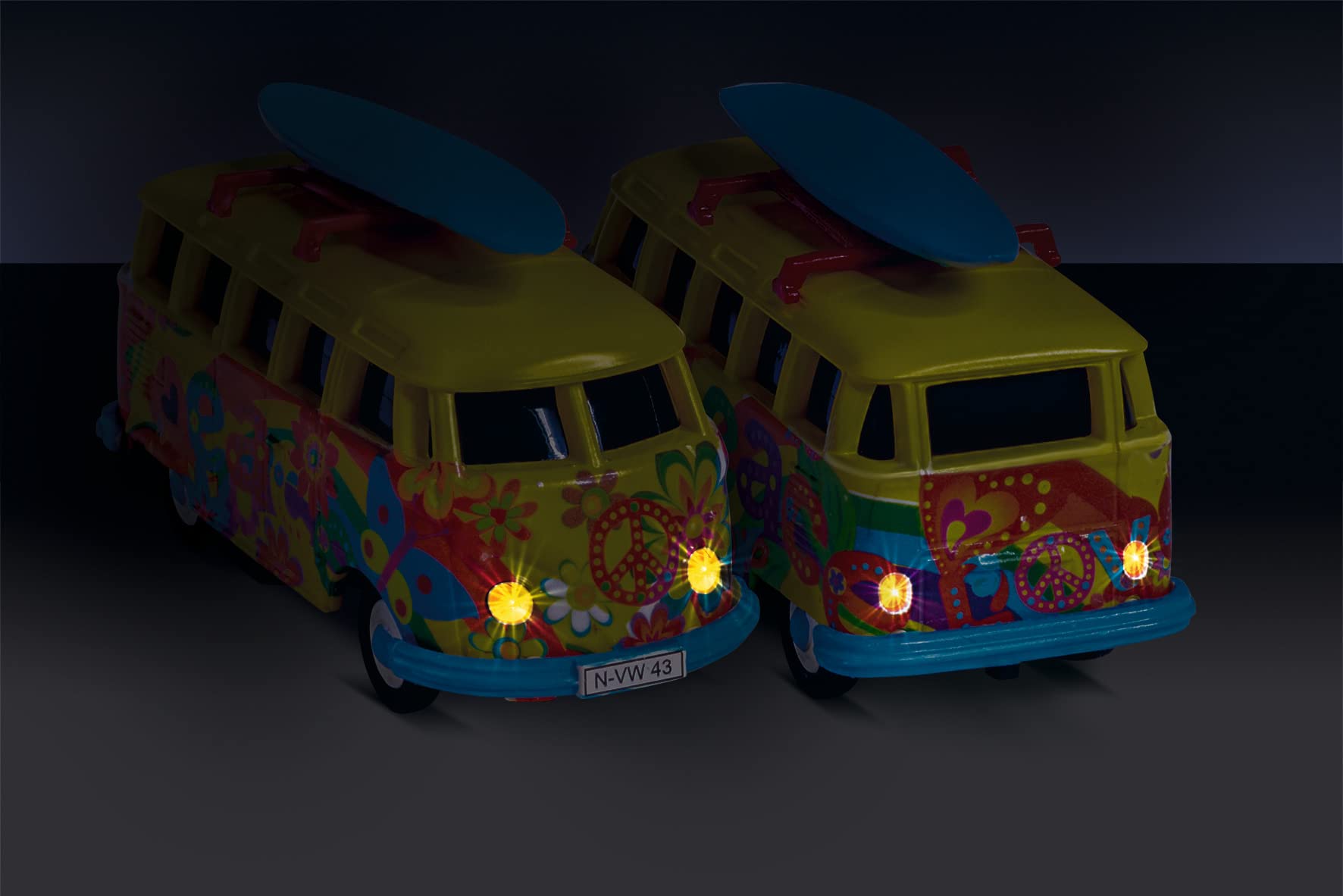 Carson 500504150 1:87 VW T1 Bus Flower Power 100% RTR - Fahrfertiges Modell, 2.4 GHz Fernsteuerung mit Ladeanschluss, inkl. 4xAAA Senderbatterien, mit LED Beleuchtung, Anleitung