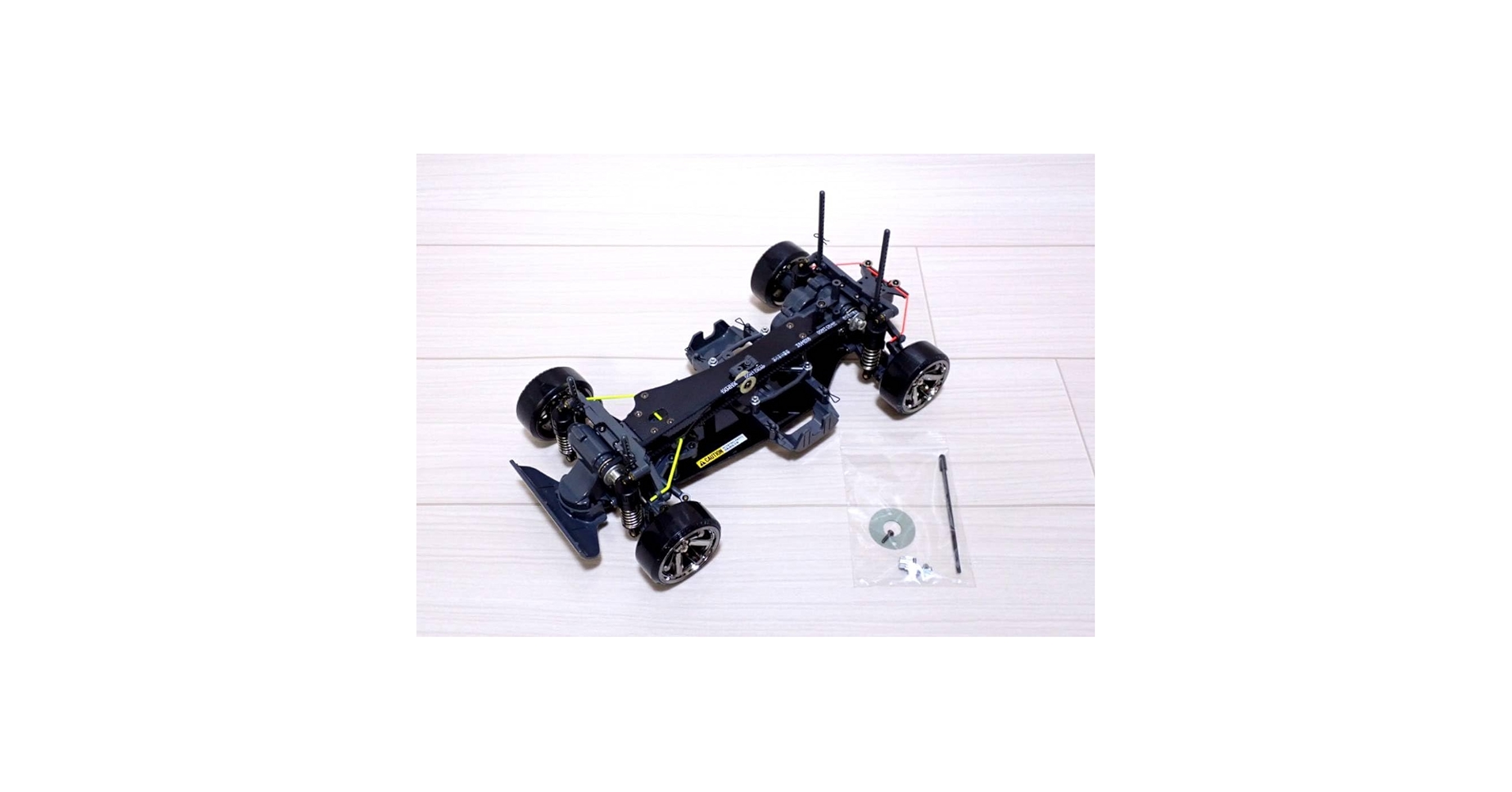 Amazon.co.jp: 1/10 タミヤ TA03R-S FRP シャーシ オプション