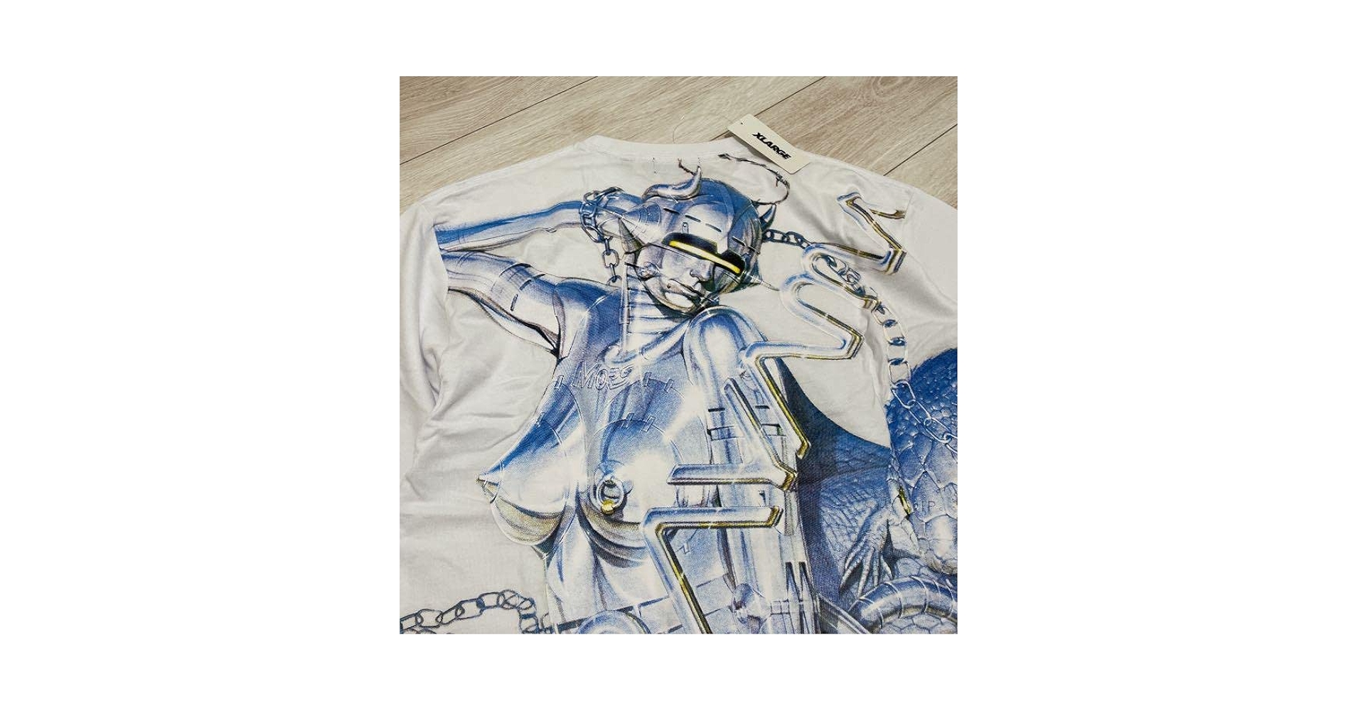 Amazon.co.jp: エクストララージ 空山基 コラボ 半袖Tシャツ