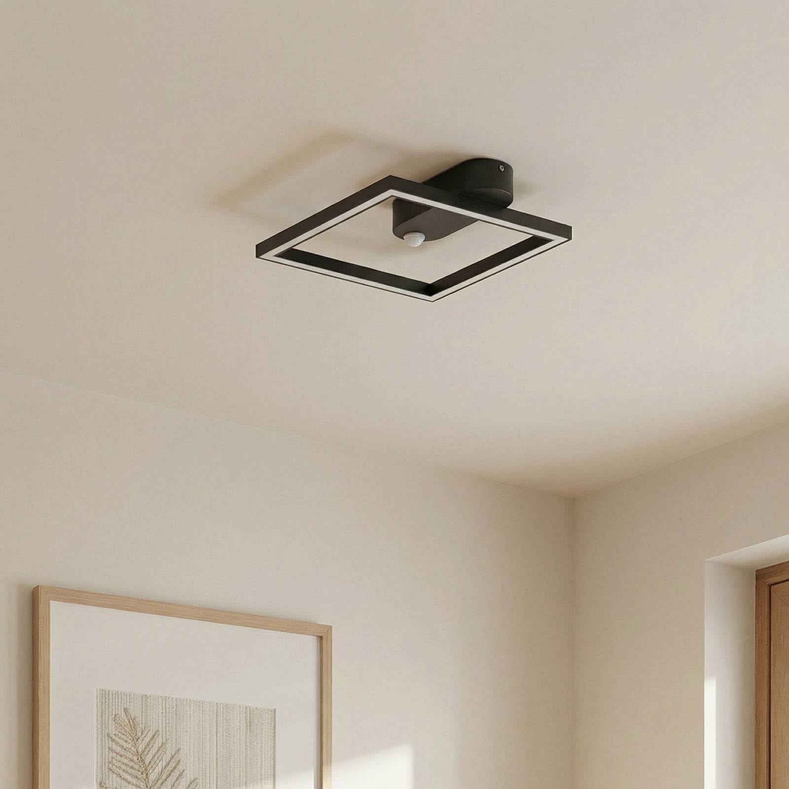 Lindby LED Deckenlampe mit Sensor Yulla Bewegungsmelder (Modern) in Schwarz aus Aluminium (1 flammig,) - Deckenleuchte Lampe Flurleuchte