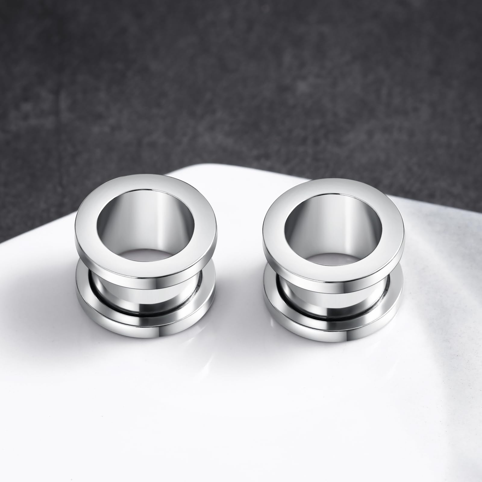 2 Pezzi Plug Dilatatore Orecchio, Flash Tunnel Acciaio Chirurgico Cerchio Argento Dilatatore Plug 1.6mm Piercing Gioiello