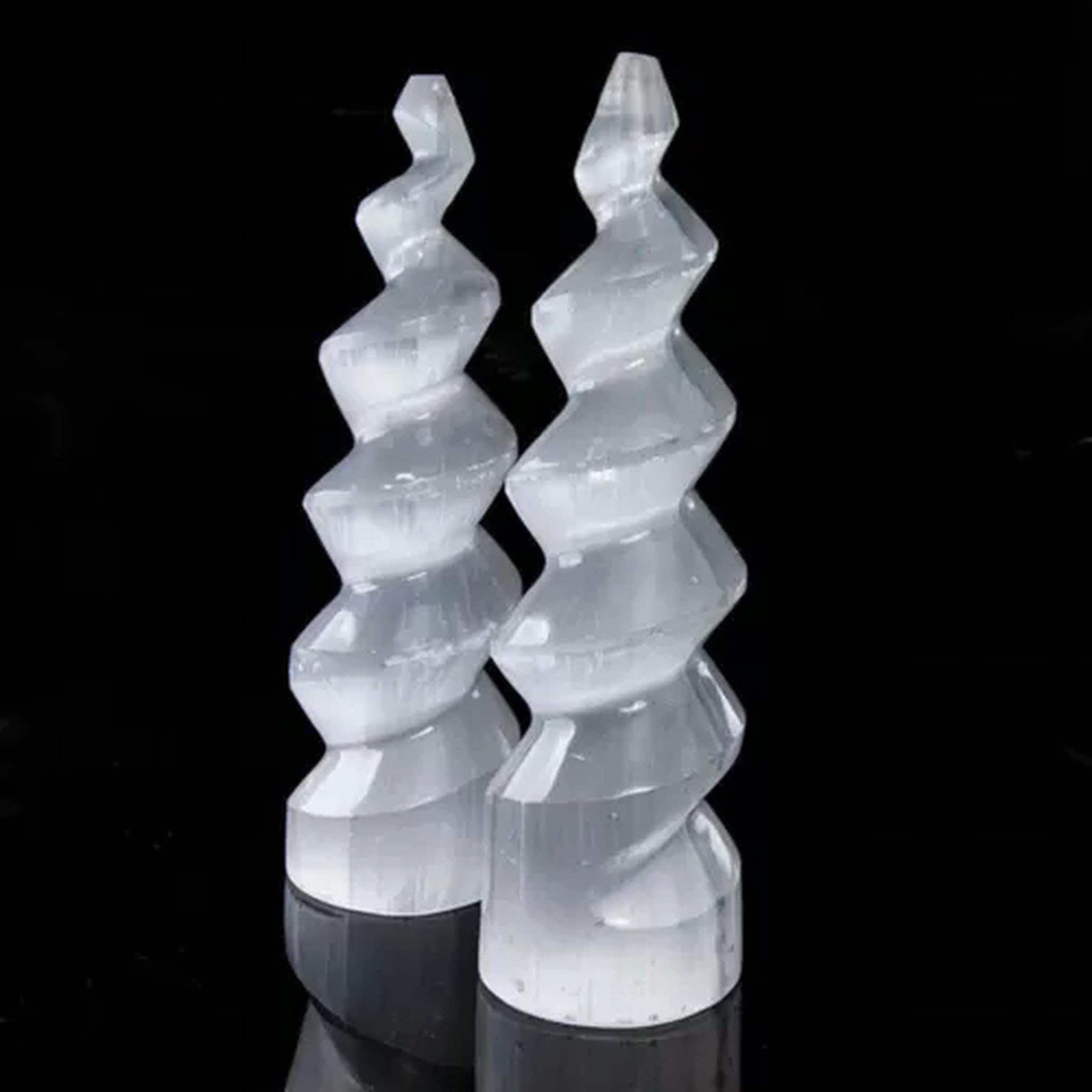Punta de Varita Espiral de Cristal de Torre de selenita para Limpieza (Carga: Aproximadamente 10 cm)
