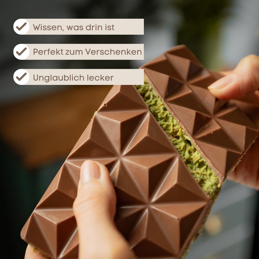 Pure Xocolate DIY Dubai Schokolade Set – Geschenkbox mit belgischer Schokolade, Pistaziencreme & Engelshaar Teigfäden (Kadayif) – inkl. Silikonform – Luxus Schokolade selber machen