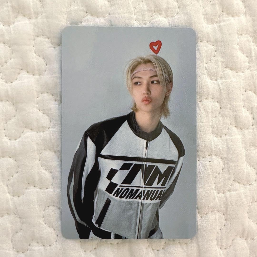 Amazon.co.jp: Stray Kids Social Path 限定盤A フォトカード FELIX