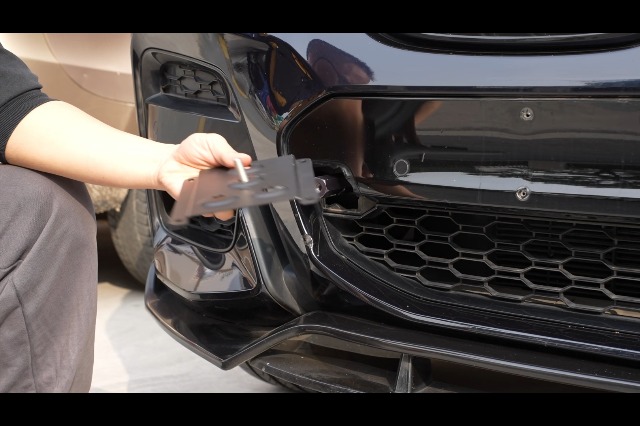 FM-550プレート LEXUS NX 250/350 FRONT LICENSE PLATE BRACKET (WO/F SPORT) OEM