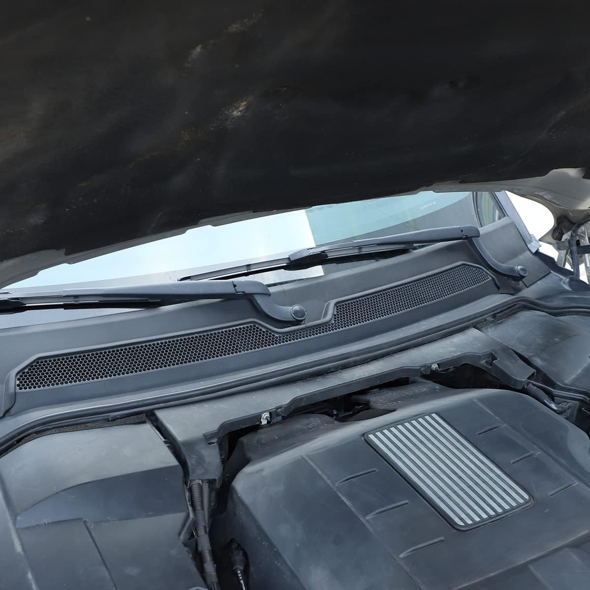 Car Windshield Pressed Edge Panel Wiper Bottom Panel Trim Compatible for Land Rover Discovery 4 LR4 2010-2016, Fits for Land Rover Discovery 3 LR3 2004-2009 Interior Accessories (TPE, Black)