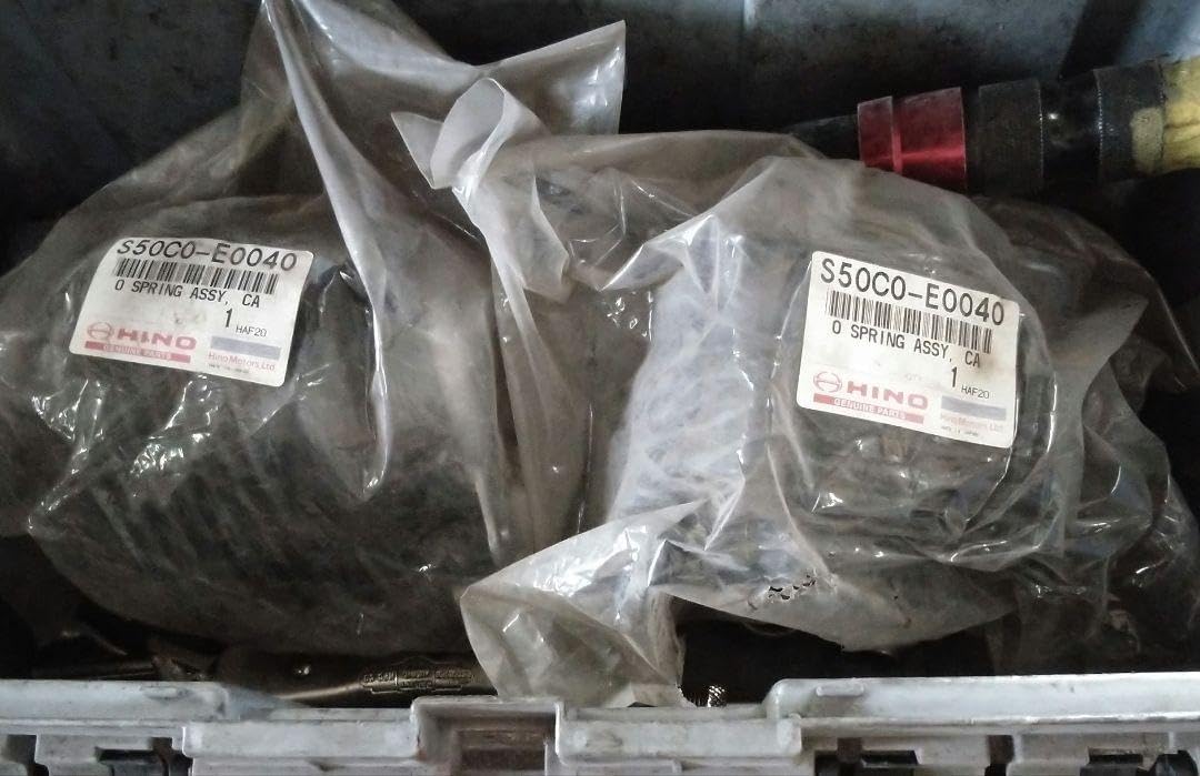 日野自動車スーパードルフィンプロフィア用リアキャブサス１個 日野自動車スーパードルフィンプロフィア用リアキャブサス1個 日野