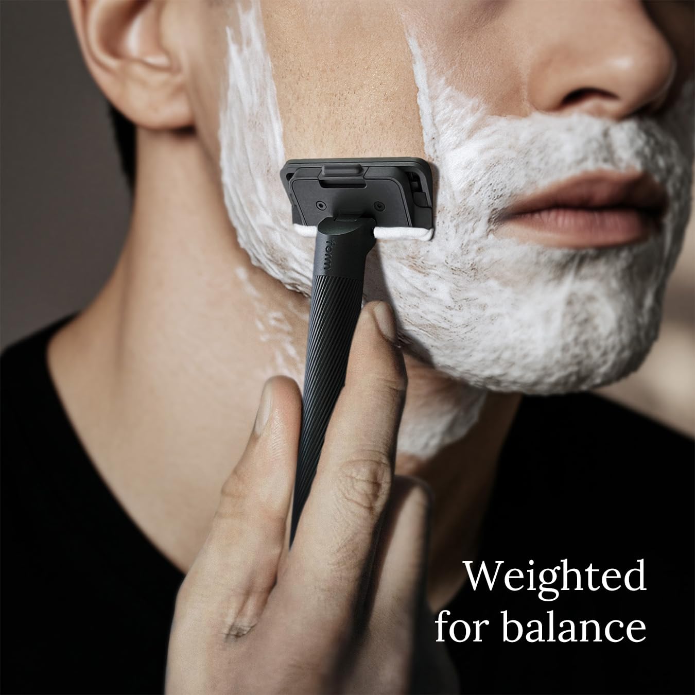 Form Razor | Rasoio di sicurezza a doppia lama in alluminio con 10 lame a bordo singolo, soluzione di rasatura ecologica ed economica per uomini e donne (nero)