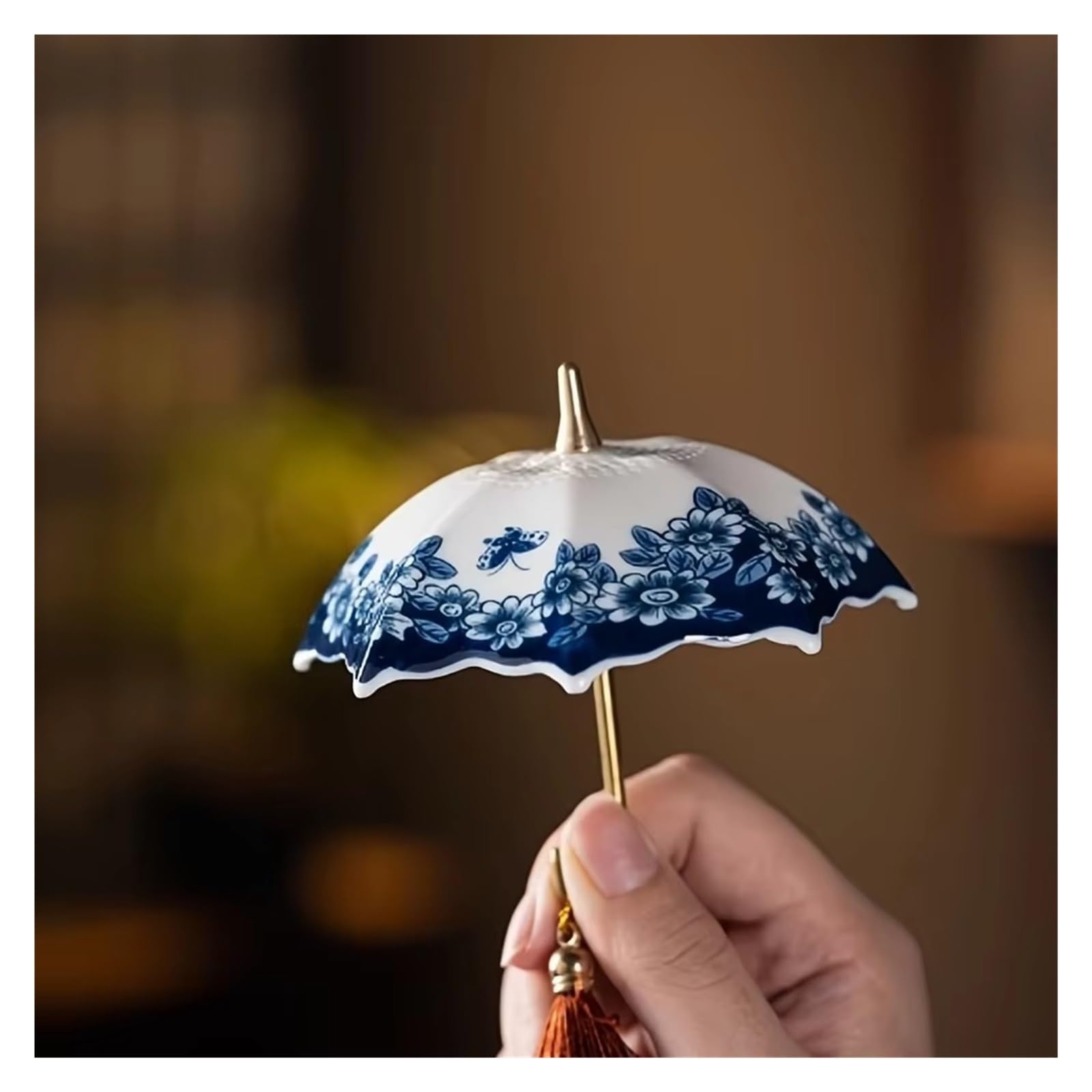 Teesieb aus Keramik Teesieb aus Keramik im Regenschirm-Stil, Blau-Weiß-Porzellanmuster, Teefilter, traditionelles Tee-Ei, Teestube für Familie und Büro(Blue Flower)