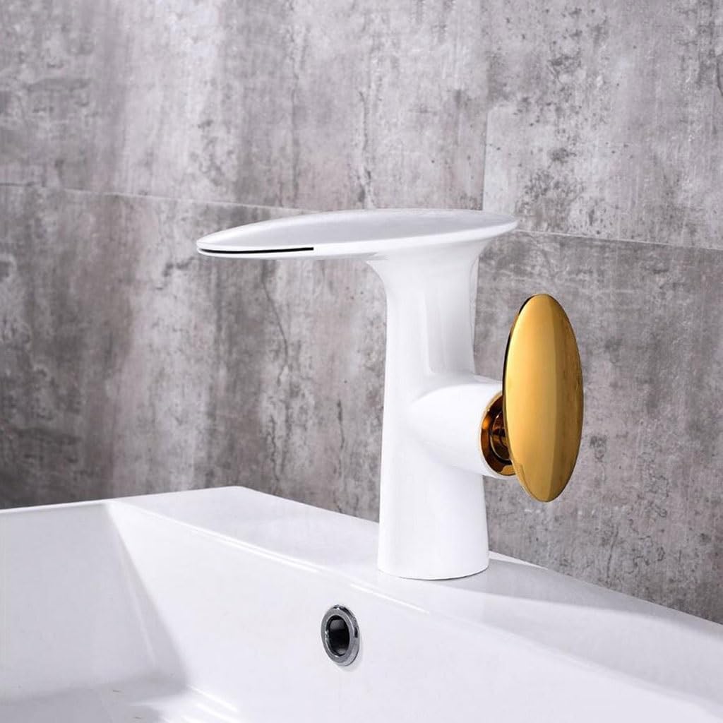 Robinet de cuisine chrome pour simplifier la vaisselle et la préparation