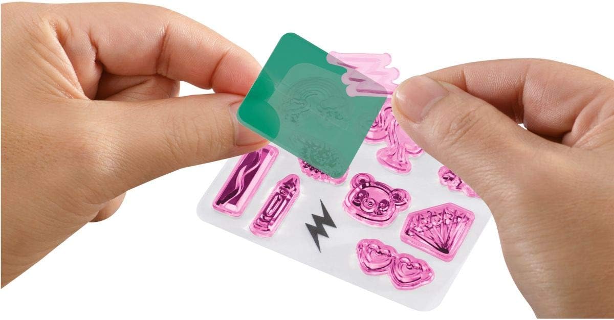 Barbie FRP05 Crayola Stamp Fashions Set Blonde, Multicolor