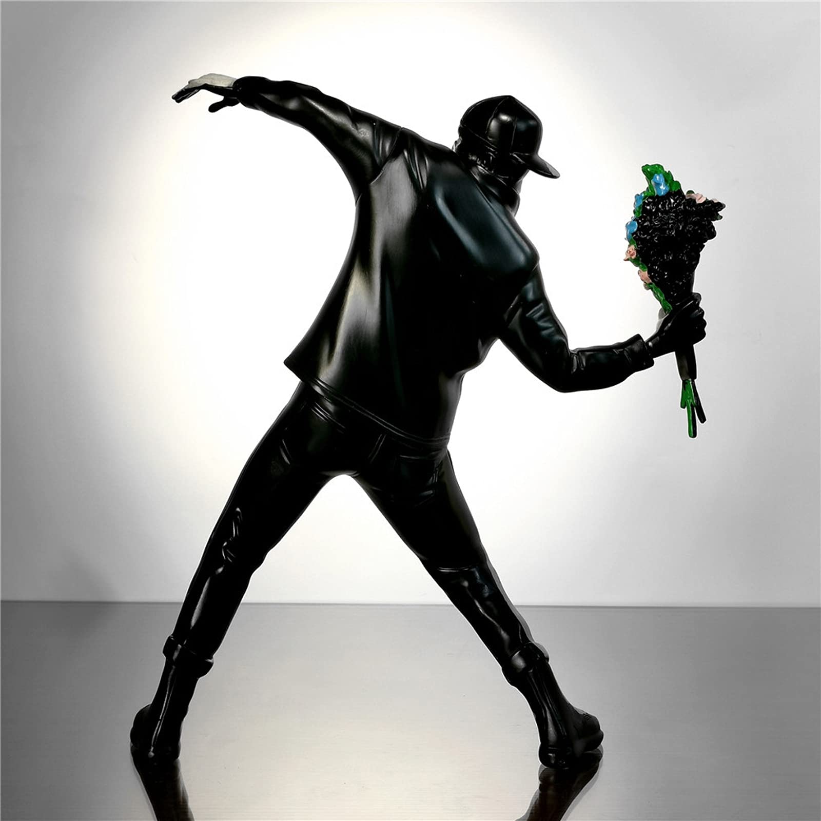 LGYKUMEG Modern Kunst Banksy Statue Harz skulptur Flower Bomber Figur England Street Kunst Skulpturen & Statuen SammelKunst Benutzt für Heimbüro Wohnzimmer Dekorationen Geschenk,Black and Gray