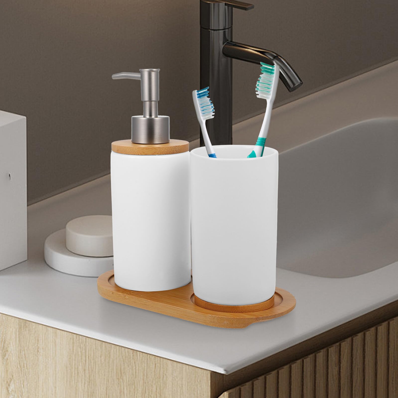 Accessori Bagno in Ceramica Bianca con Dispenser Sapone Portaspazzolini e Vassoio Design Nordic Compatto per Organizzazione e Viaggi Materiale Durevole e Superficie Liscia
