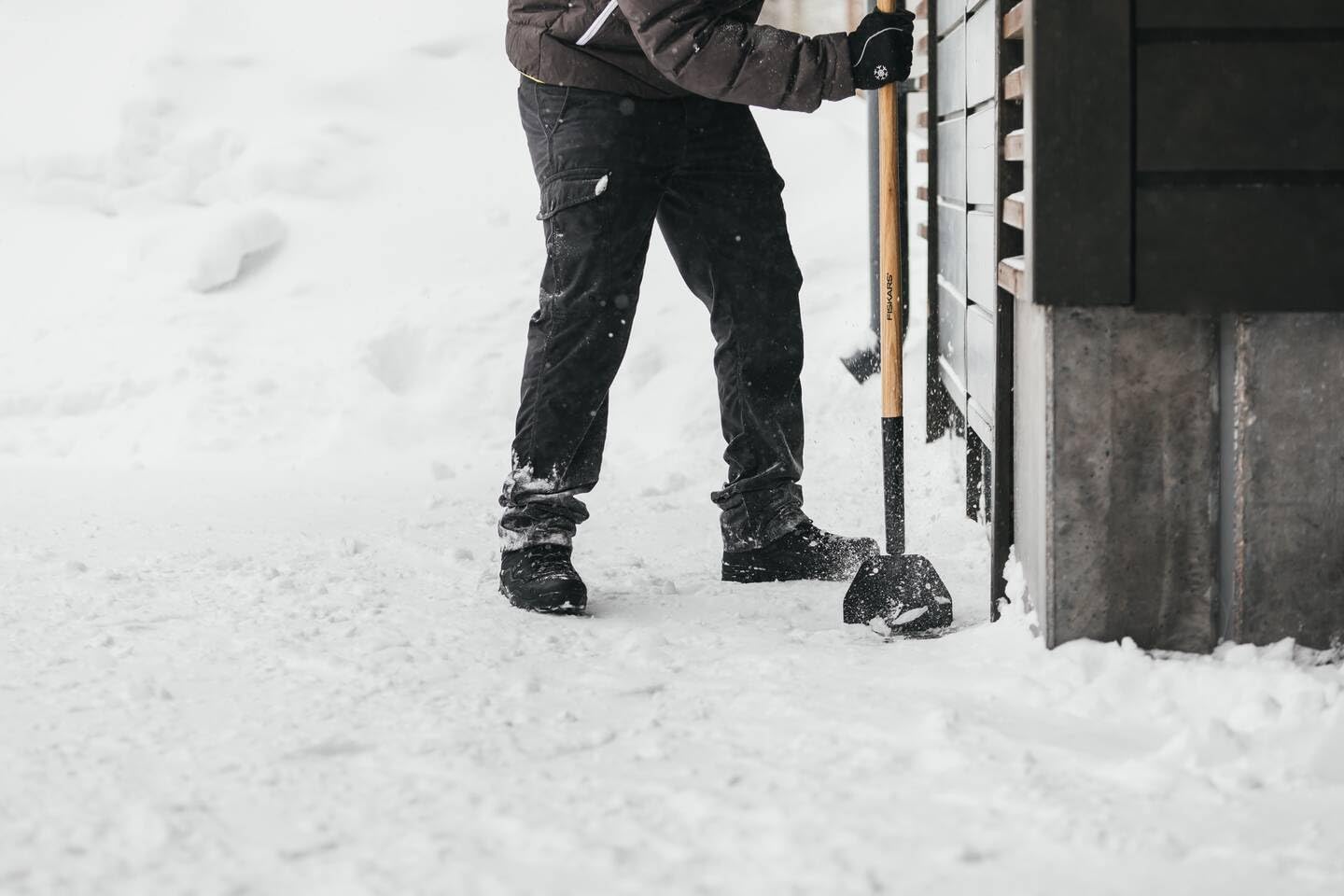 Fiskars Rompighiaccio, Larghezza della testa 17,5 cm, Testa in acciaio al boro/Manico in legno, Nero, 1001639