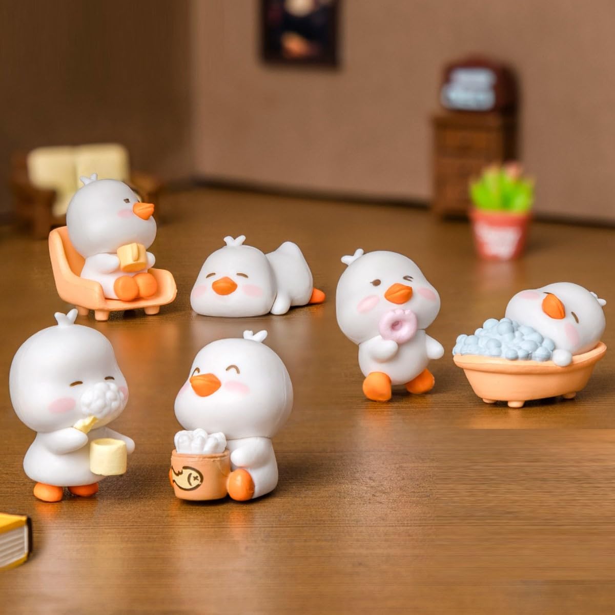 FOLANDO Duck Figure Set, 6 Pcs Mini Ducks Figurines Duckling Ornaments White Ducklings Statue Garten Decoration Animal Figures Adorable Ducky Sculpture Micro Landscape Desk Office Car Decor (Duck)