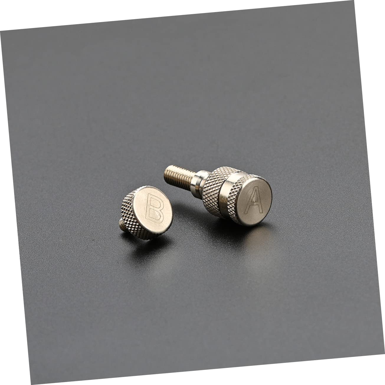 ifundom 4sets Viti Di Fissaggio Per Collo Sax Curvo Viti Professionali Per Saxofono Facili Da Installare Compatibili Con Soprano e Tenore e Materiale Resistente e Durevole