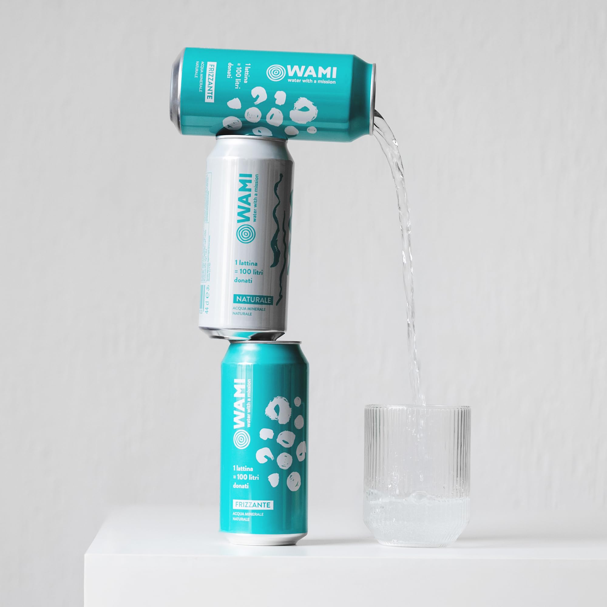 WAMI | Acqua Frizzante in Lattina da 50 cl, Pack da 24 Pezzi, Acqua Minerale Italiana da Fonte Arcobaleno, Idratazione Quotidiana, Lattina in Alluminio 100% Riciclabile, Senza Plastica
