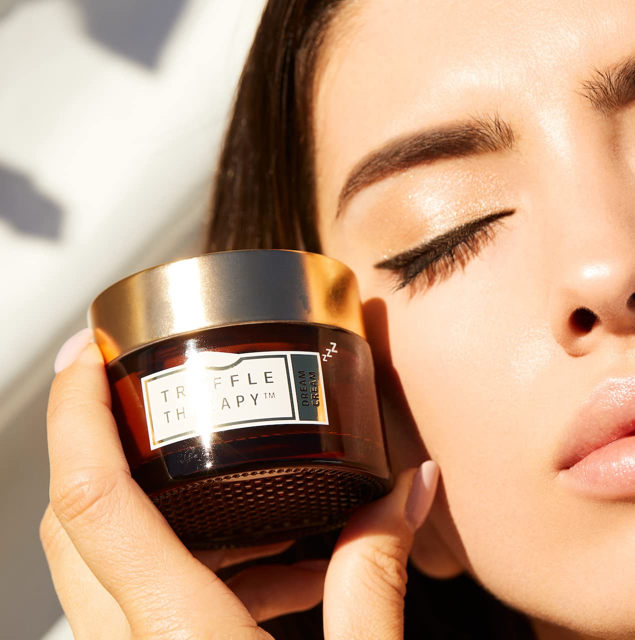 SKIN&CO RomaTruffle Therapy Dream Cream Highlighter Face Cream + AHA Complex