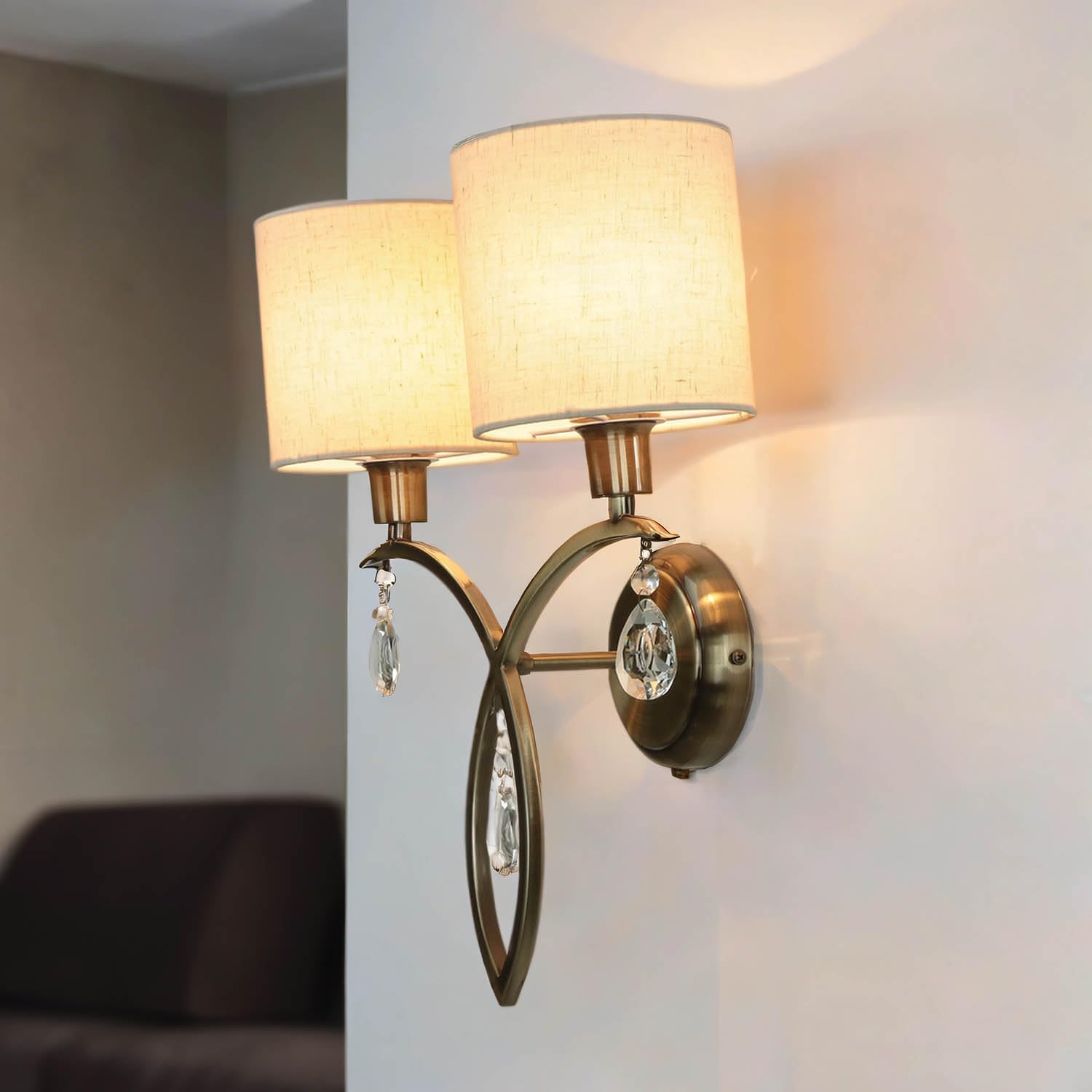 Licht-Erlebnisse Wandlampe 2-flammig in Messing Antik Natur E14 Stoff Metall mit Schalter Klassisch Wandleuchte Wohnzimmer Schlafzimmer