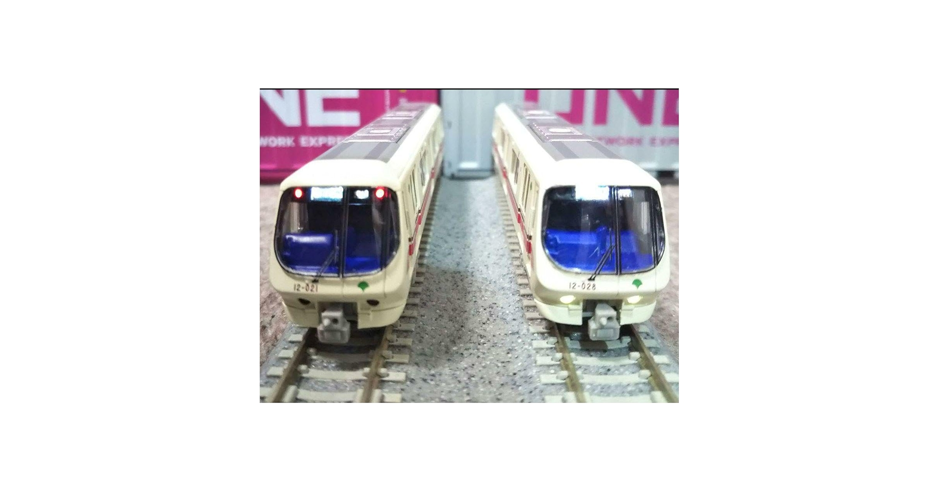 Amazon.co.jp: Nゲージ マイクロエース 都営大江戸線 12000形 : おもちゃ