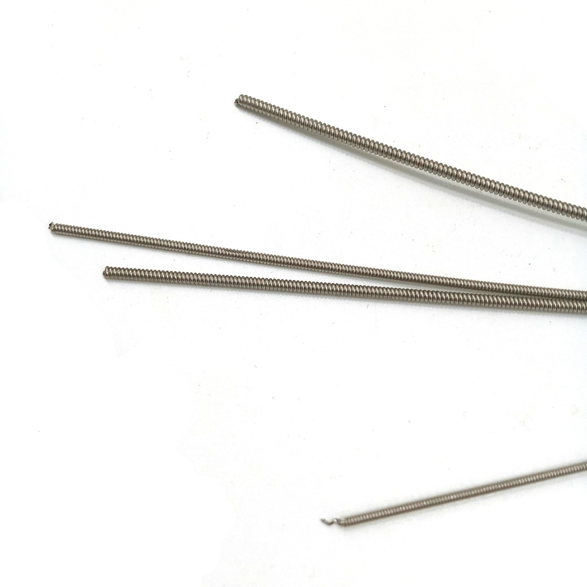 U • Set di corde per basso, in acciaio inox, 4 corde per basso (4 corde)