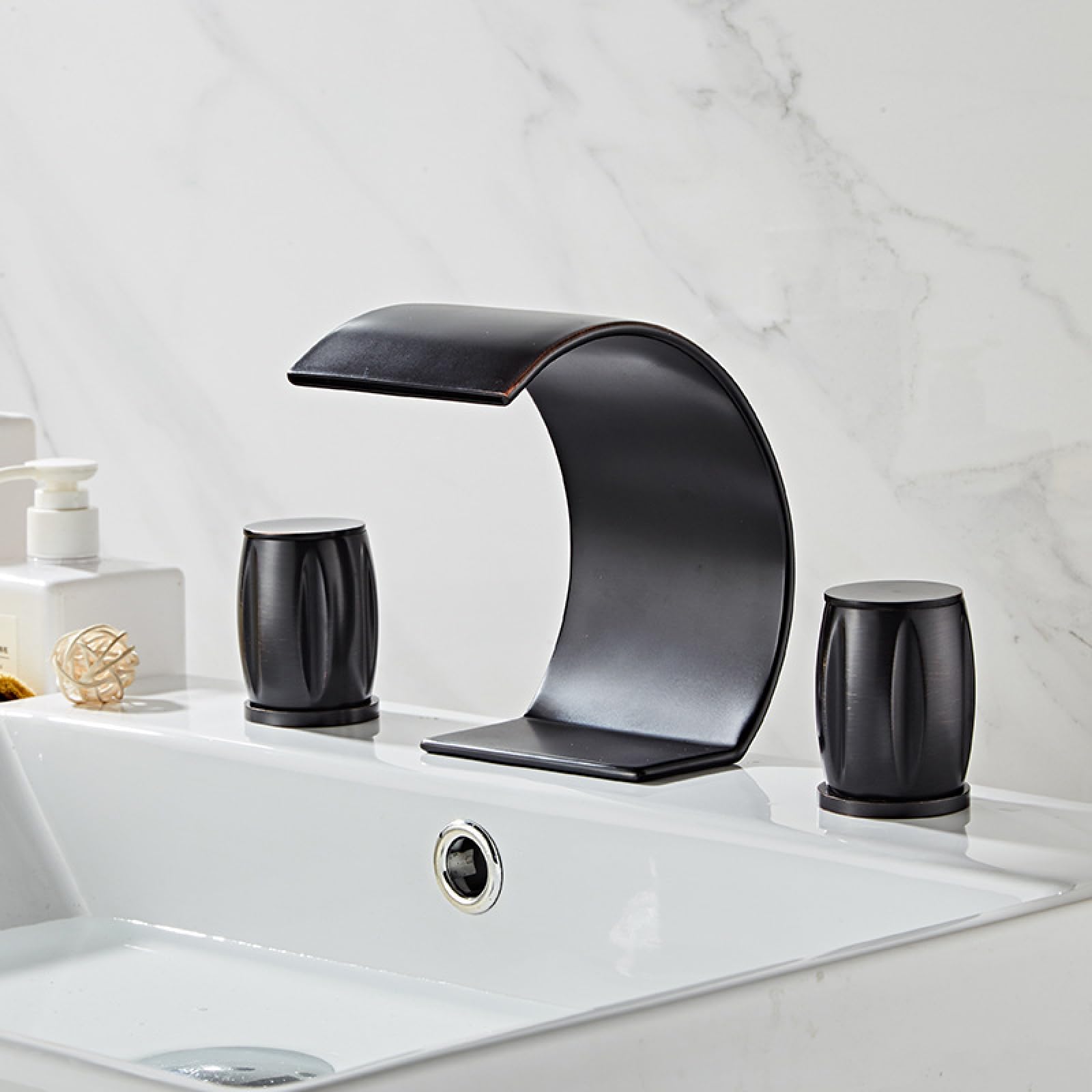 Robinet pour lavabo de salle de bain cascade idéal pour vasque moderne 3 trous