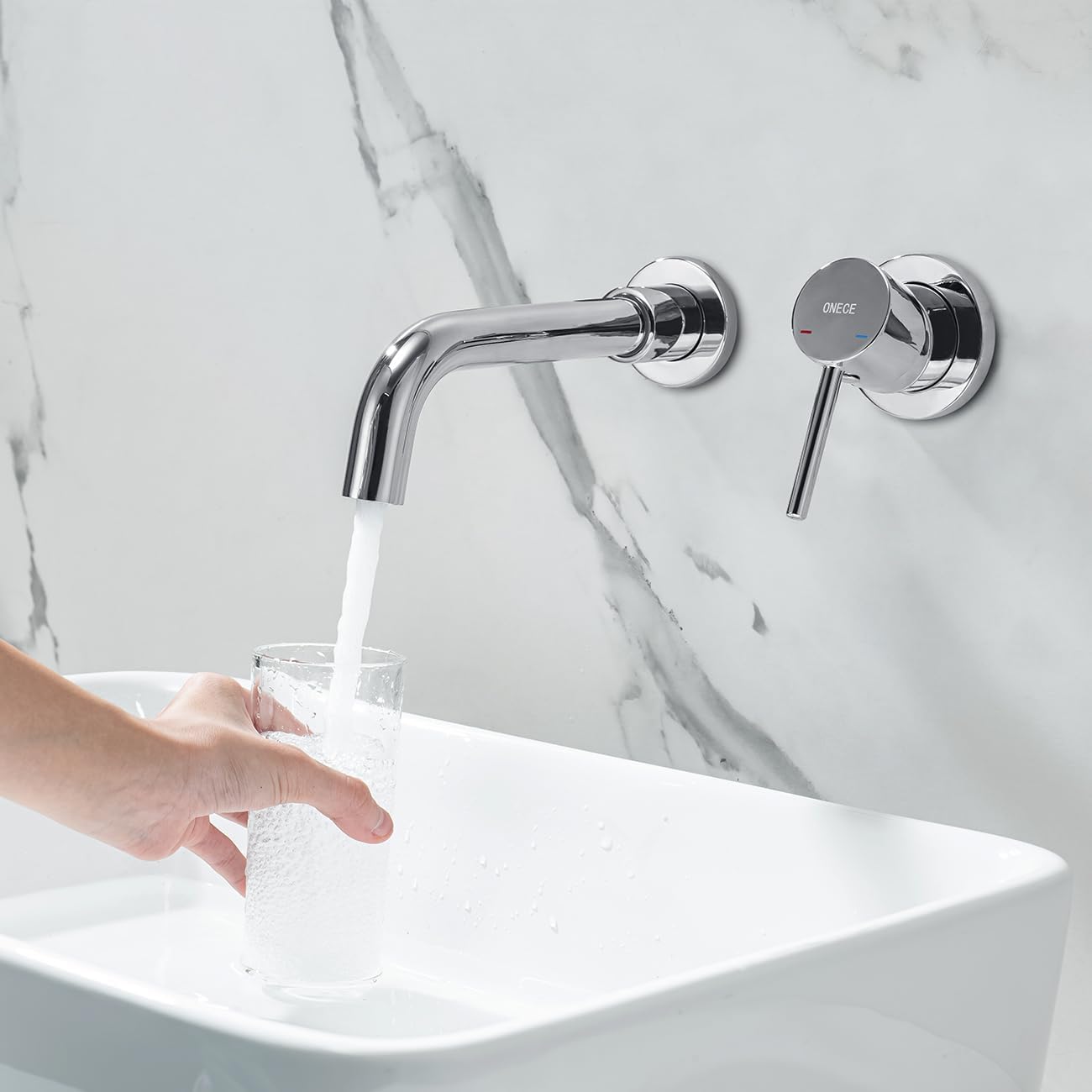 ONECE Grifo de Lavabo Montado en la Pared, Grifería Baño de Latón | Mezclador Monomando Empotrado, Función Frío y Caliente, Giratorio de 360°, Aireador Extraíble, Cromado