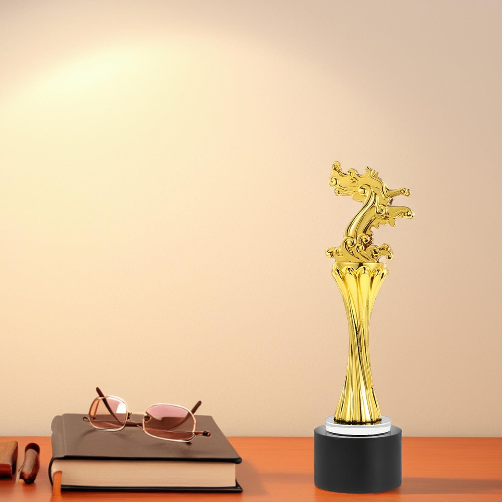 Toyvian Drachenboot Trophäe aus Resin und Kristall Eleganter Siegerpokal mit Einzigartigem Design Langlebiger Team Preis für Schüler und Partydekoration